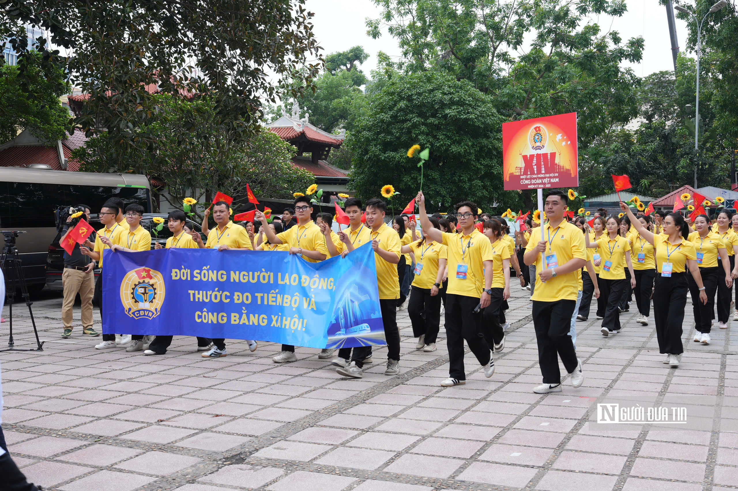H&agrave; Nội: Hơn 1.000 tham gia diễu h&agrave;nh kỷ niệm 140 năm Ng&agrave;y Quốc tế Lao động - Ảnh 7.