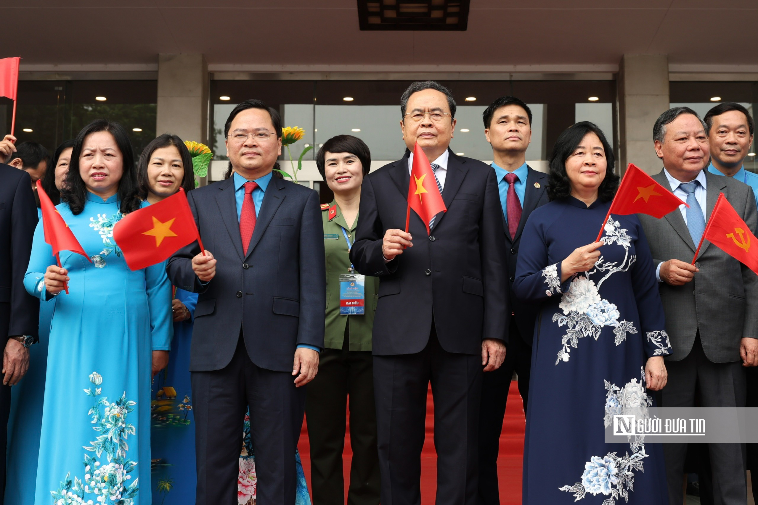 H&agrave; Nội: Hơn 1.000 tham gia diễu h&agrave;nh kỷ niệm 140 năm Ng&agrave;y Quốc tế Lao động - Ảnh 1.