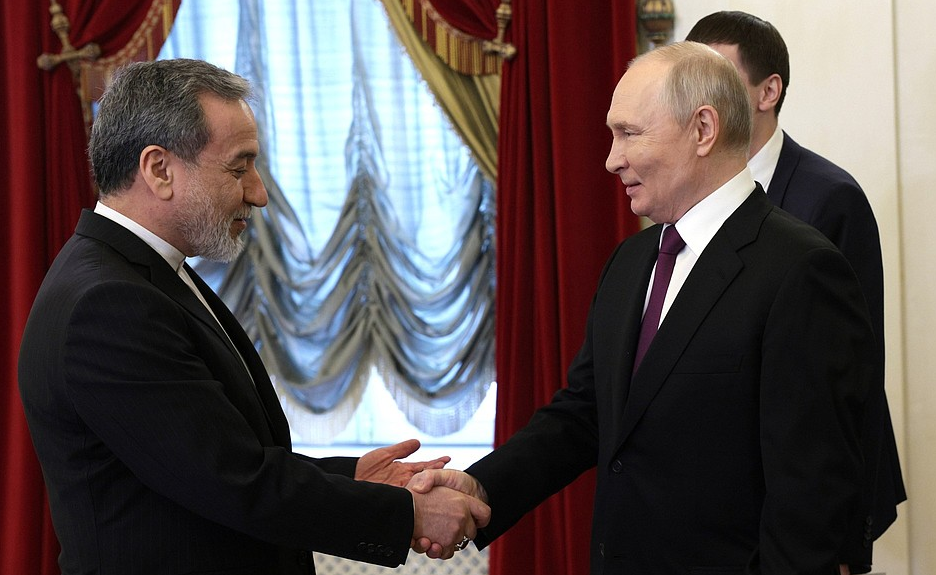 Ông Putin hy vọng Iran sẽ vượt qua “giai đoạn khó khăn” của cuộc xung đột - Ảnh 1.