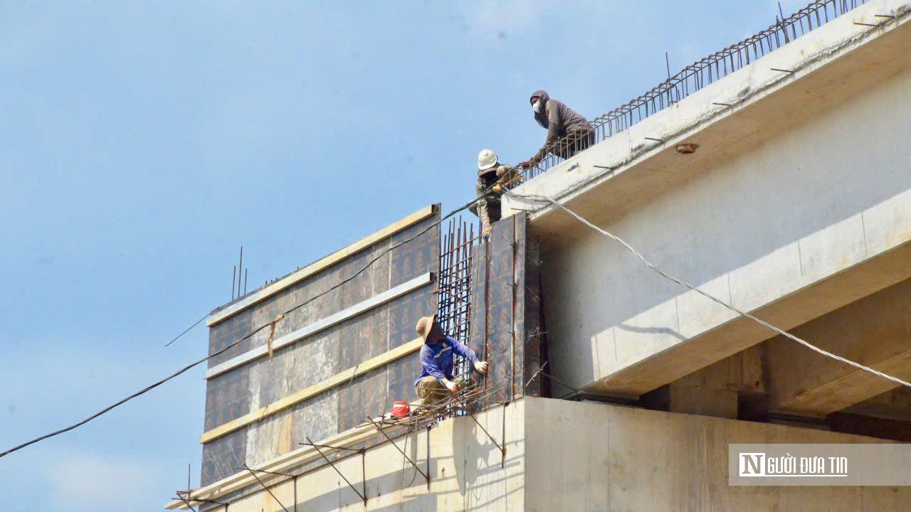 Vươn nhịp nối đ&ocirc;i bờ s&ocirc;ng Đồng Nai, đại c&ocirc;ng trường cầu Hiếu Li&ecirc;m chạy đua với thời gian- Ảnh 3.