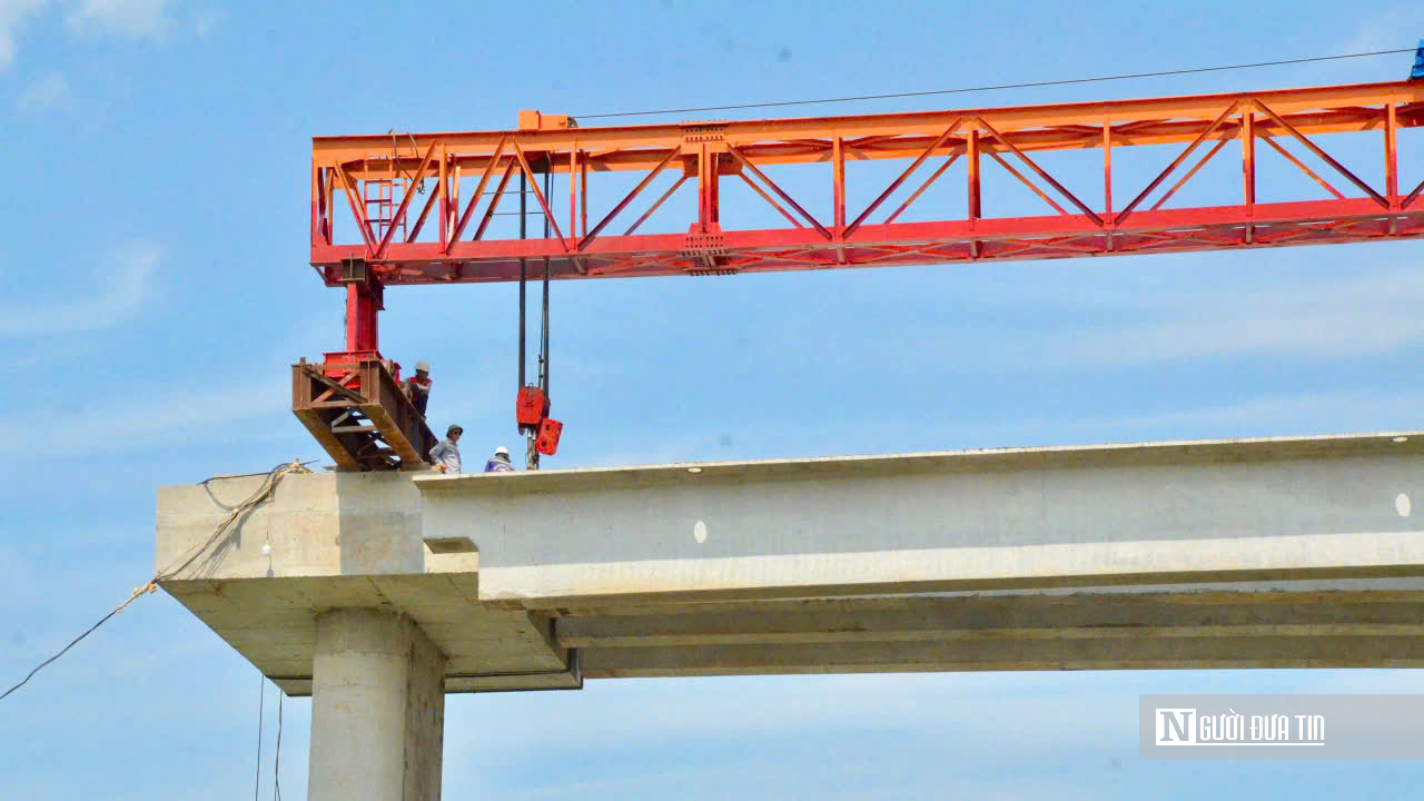 Vươn nhịp nối đ&ocirc;i bờ s&ocirc;ng Đồng Nai, đại c&ocirc;ng trường cầu Hiếu Li&ecirc;m chạy đua với thời gian- Ảnh 4.