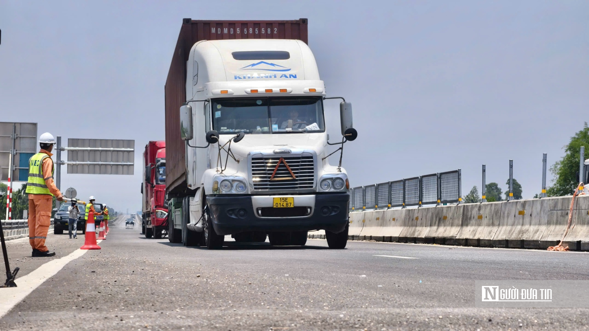 Toàn cảnh chính thức khai thác cao tốc Quảng Ngãi - Hoài Nhơn - Ảnh 4.