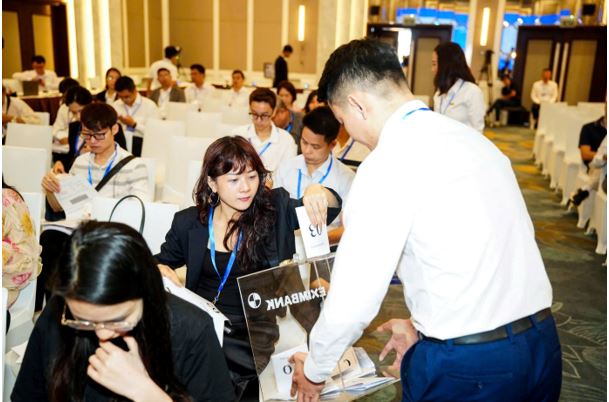 Eximbank tổ chức th&agrave;nh c&ocirc;ng Đại hội đồng cổ đ&ocirc;ng thường ni&ecirc;n 2026, tập trung thực thi chiến lược v&agrave; củng cố nền tảng ph&aacute;t triển- Ảnh 2.