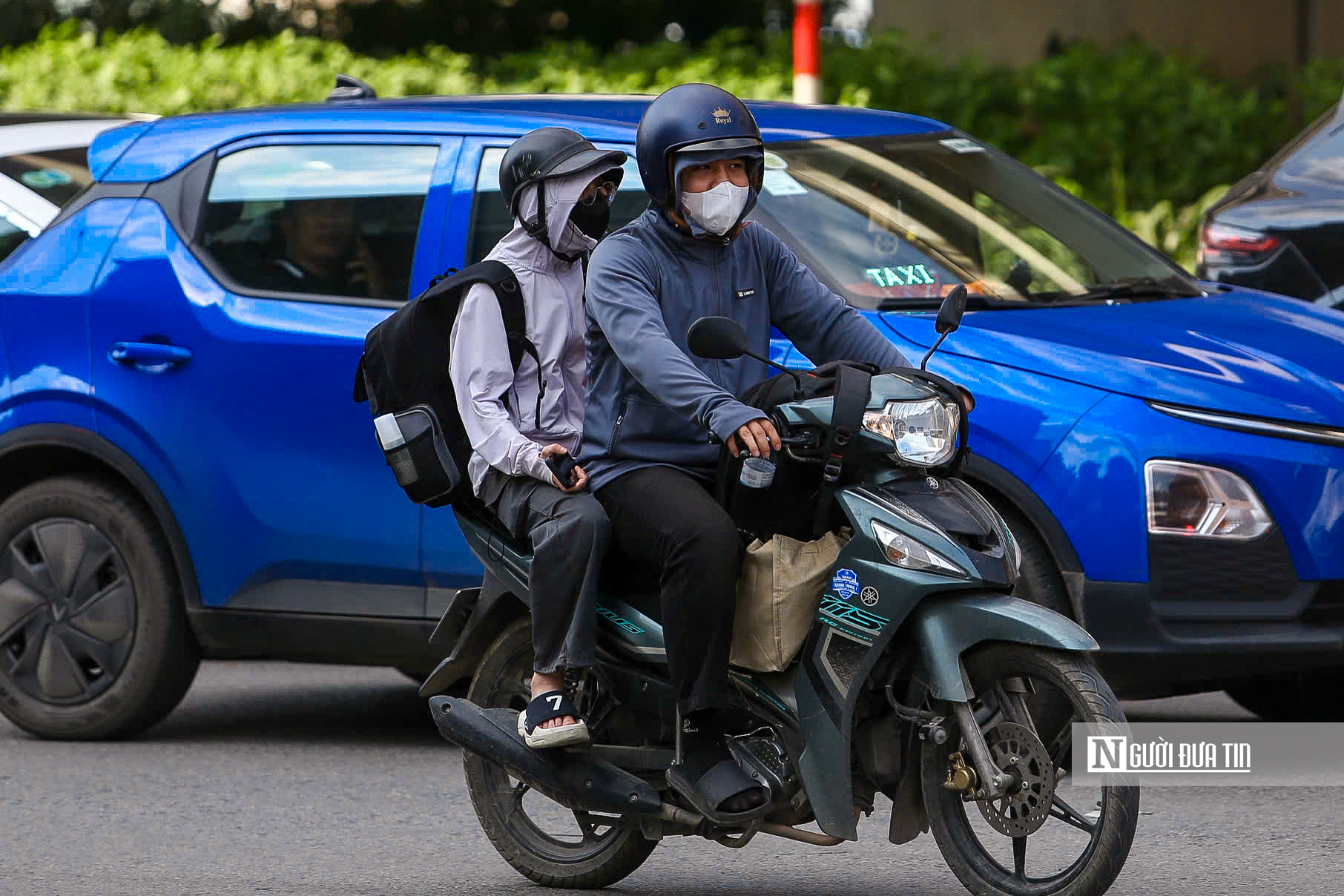 Người d&acirc;n &ugrave;n &ugrave;n rời H&agrave; Nội trước kỳ nghỉ lễ 30/4 - 1/5, cửa ng&otilde; Thủ đ&ocirc; kẹt cứng- Ảnh 11.