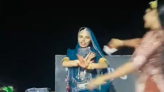 Đang nhảy m&uacute;a trong đ&aacute;m cưới, người phụ nữ tử vong v&igrave; nhồi m&aacute;u cơ tim- Ảnh 1.