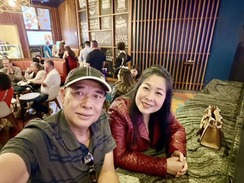 Hạnh phúc ngọt ngào của nữ NSND nổi tiếng nên duyên với tài tử điện ảnh đình đám- Ảnh 6. Hạnh phúc ngọt ngào của nữ NSND nổi tiếng nên duyên với tài tử điện ảnh đình đám- Ảnh 6.