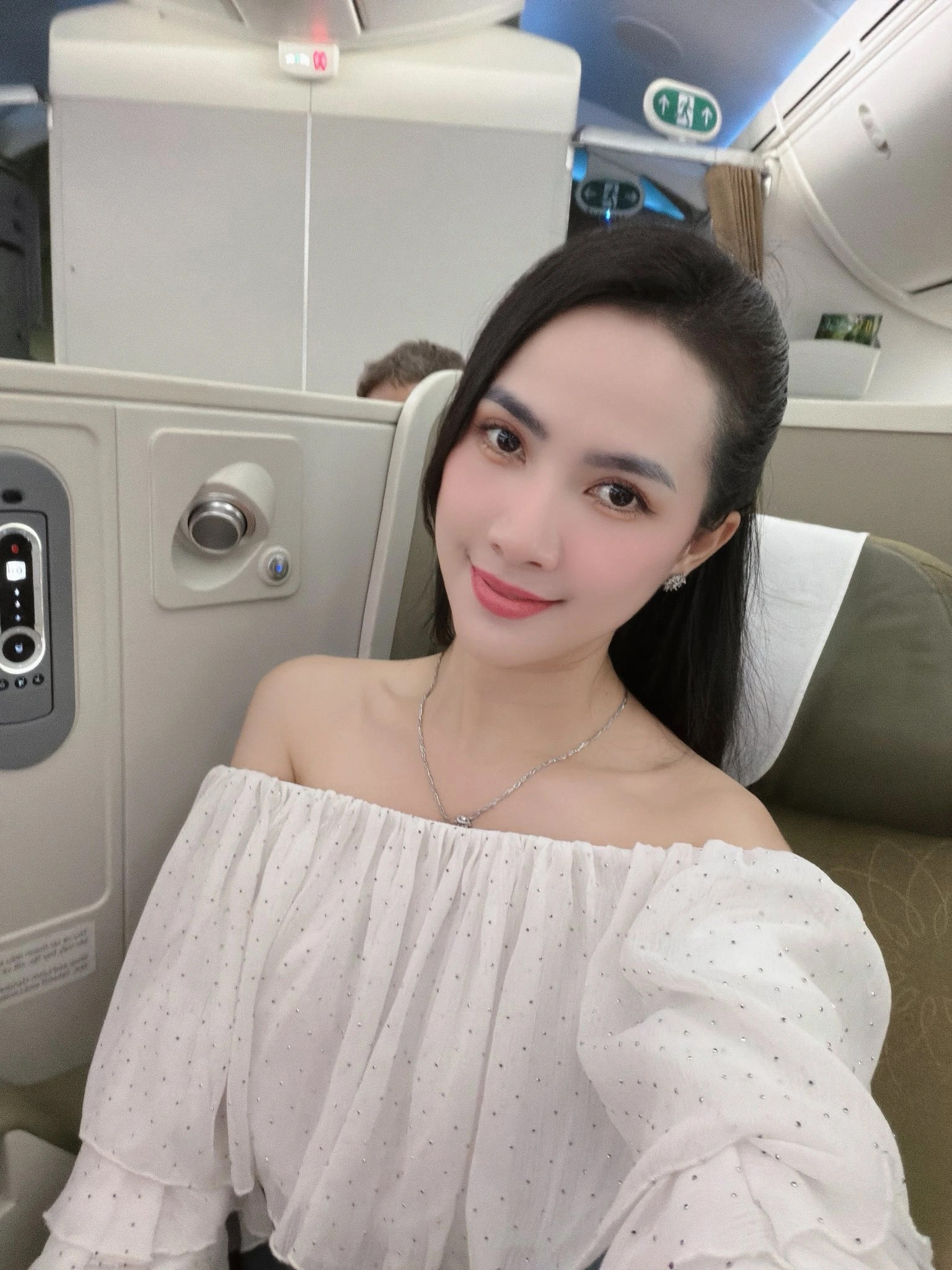 Người đẹp 9X đời tư kín tiếng, làm Phó chủ tịch CLB doanh nghiệp - Ảnh 4.