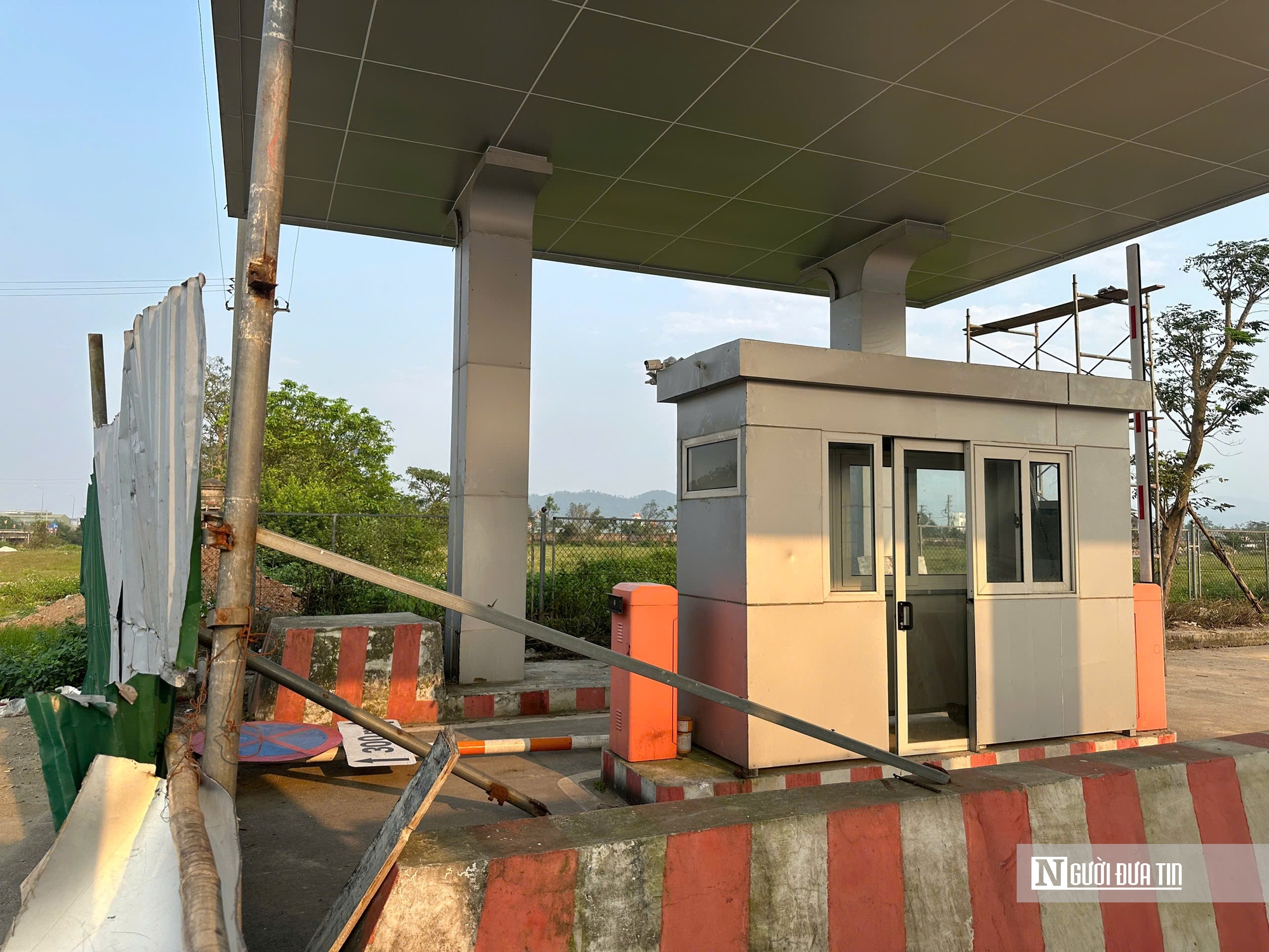 Mục sở thị bến xe 250 tỷ đồng ở Nghệ An “đắp chiếu” chưa thể sử dụng- Ảnh 2.