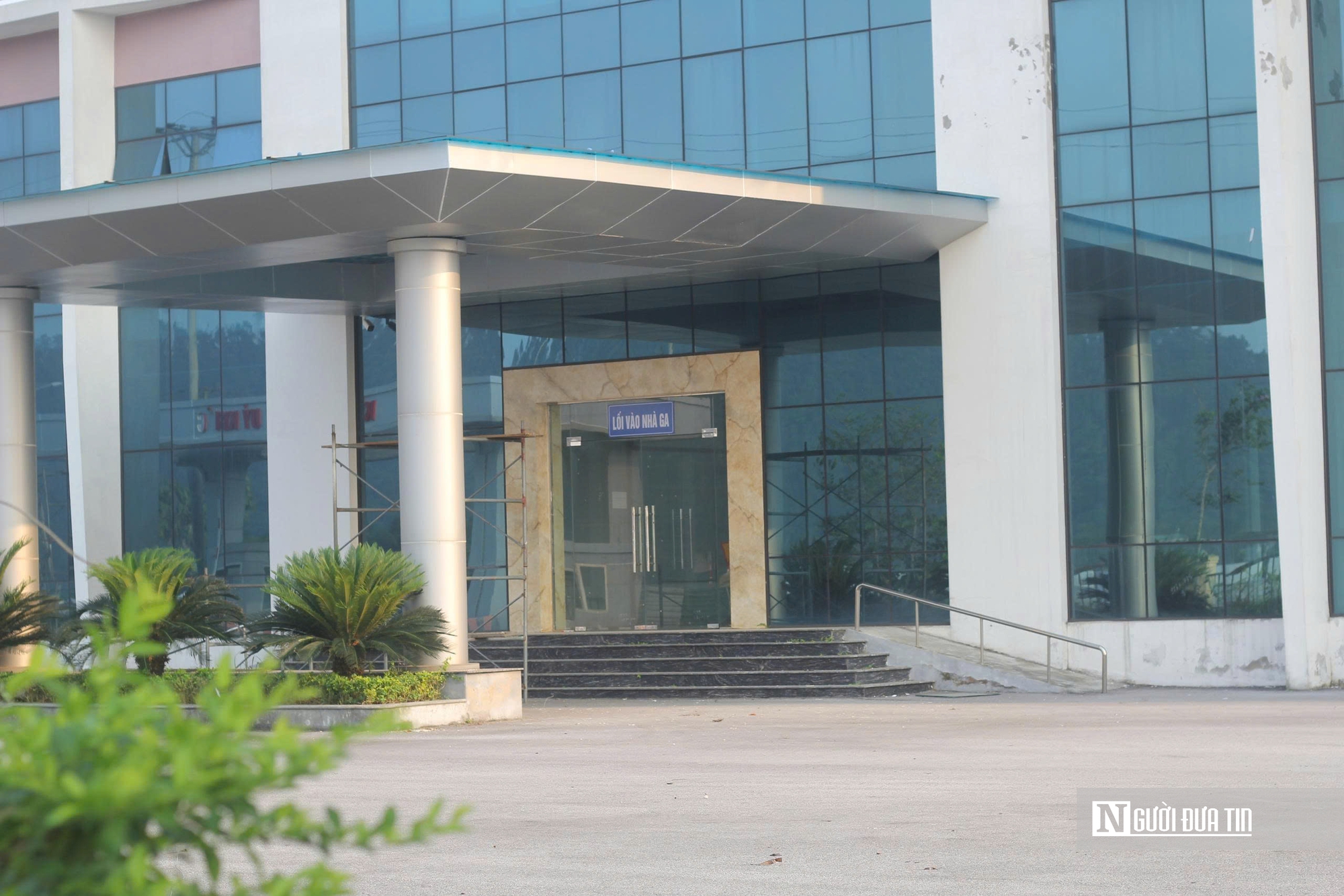 Mục sở thị bến xe 250 tỷ đồng ở Nghệ An “đắp chiếu” chưa thể sử dụng- Ảnh 5.