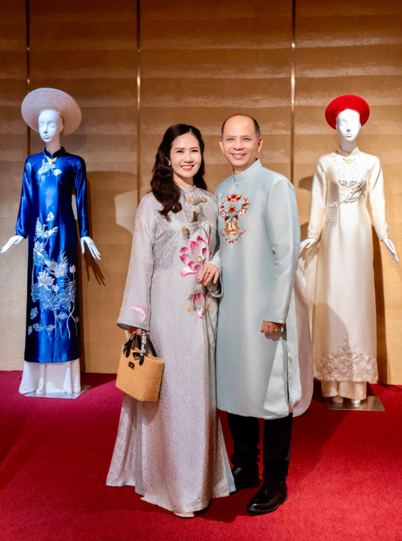 Ch&acirc;n dung NSƯT U60 c&oacute; 4 con, được chồng cưng chiều như &ldquo;trứng mỏng&rdquo;: H&ocirc;n nh&acirc;n gần 30 năm vẫn ngọt ng&agrave;o - Ảnh 4.