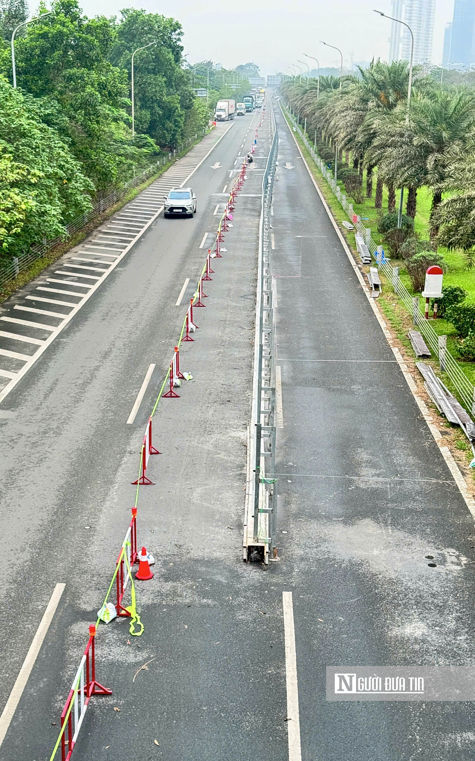 H&agrave; Nội: R&agrave;o chắn gần 700m Đại lộ Thăng Long để thi c&ocirc;ng Metro số 5 - Ảnh 5.