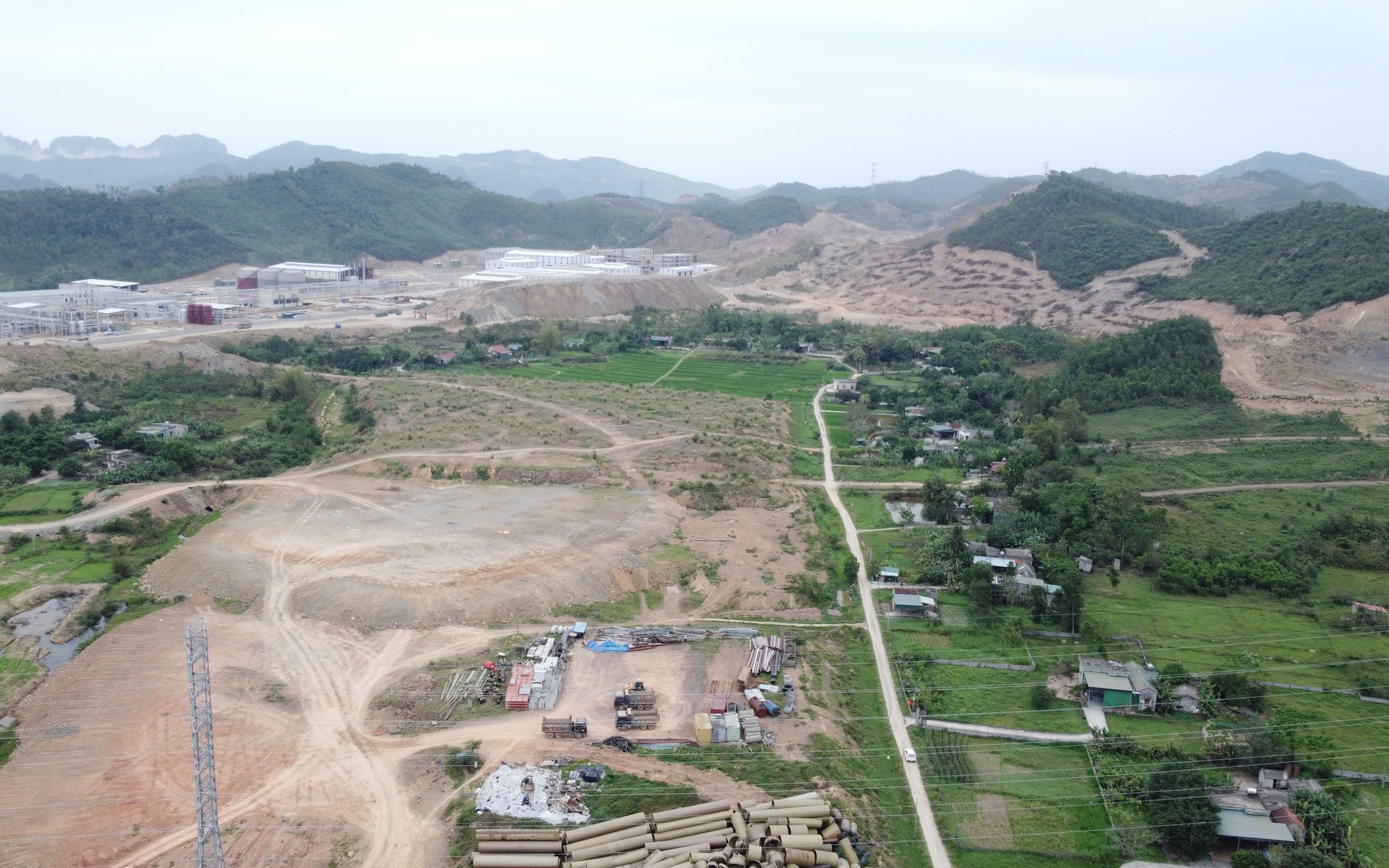 Khu Công Nghiệp Đồng Vàng: Áp Lực Giải Phóng Mặt Bằng Trong Tiến Trình Thu Hút Đầu Tư Thứ Cấp