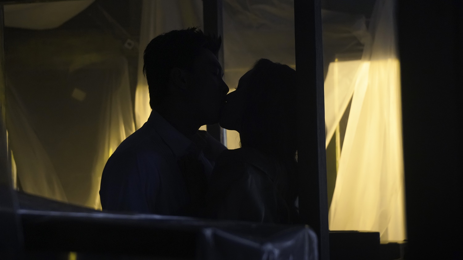 Tiểu Vy - Quốc Trường lộ clip thân mật, dòng trạng thái “thả thính” khiến netizen dậy sóng - Ảnh 5.