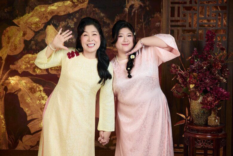 Hạnh phúc ngọt ngào của nữ NSND nổi tiếng nên duyên với tài tử điện ảnh đình đám- Ảnh 5. Hạnh phúc ngọt ngào của nữ NSND nổi tiếng nên duyên với tài tử điện ảnh đình đám- Ảnh 5.