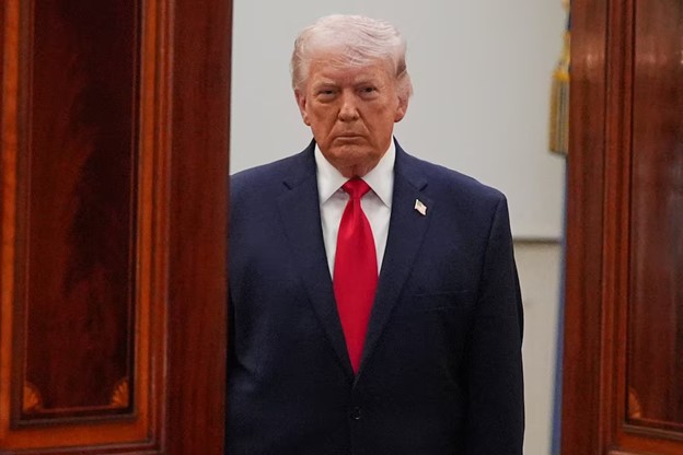 Thế giới mong eo biển Hormuz mở cửa trở lại, Mỹ v&agrave; Iran tiếp tục đe dọa lẫn nhau- Ảnh 1.