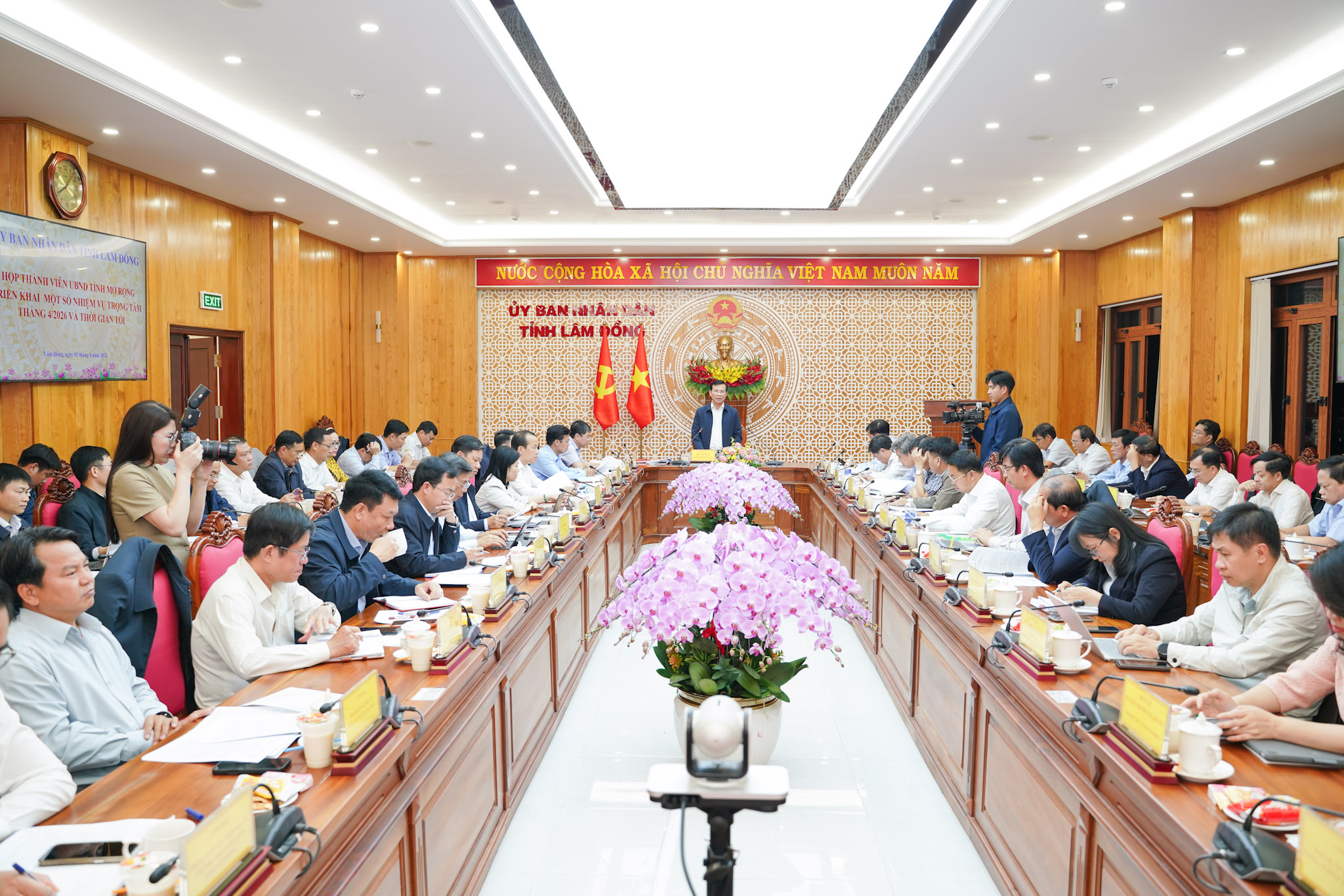 GRDP, giải ngân chưa đạt, Chủ tịch UBND tỉnh Lâm Đồng họp giữa đêm- Ảnh 1.