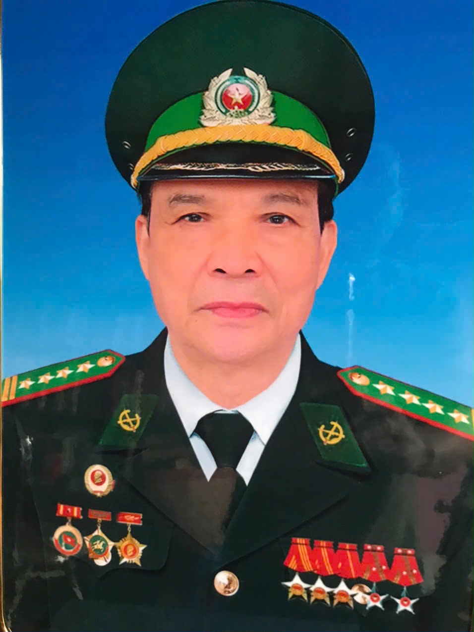 Hành trình đưa cái đẹp lên sách, báo của chàng sinh viên dang dở đường văn - Ảnh 1.