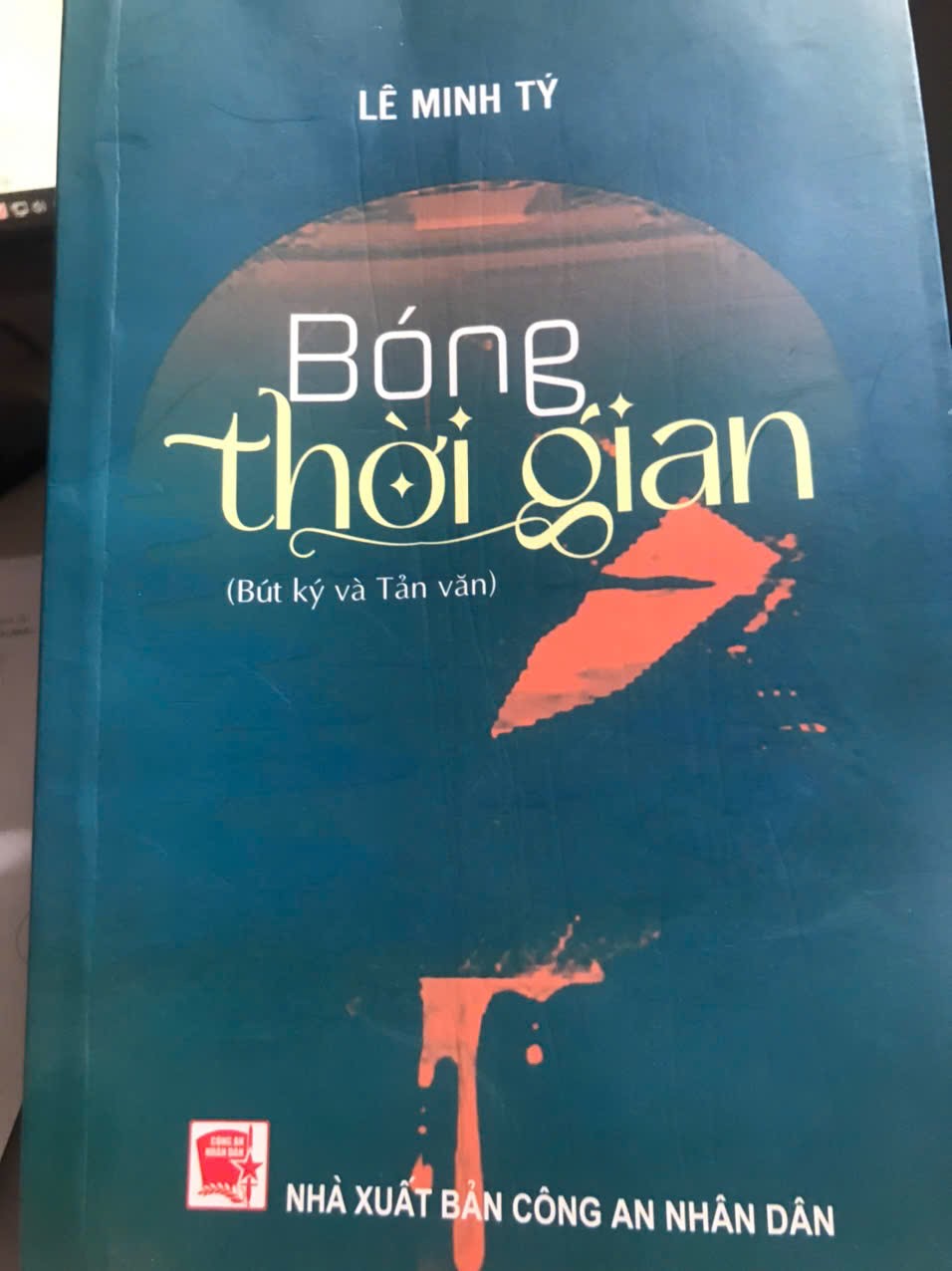 Hành trình đưa cái đẹp lên sách, báo của chàng sinh viên dang dở đường văn - Ảnh 2.
