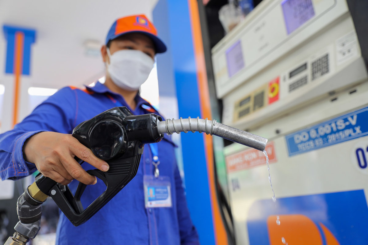 Giảm thuế nhập khẩu một số mặt hàng xăng dầu về 0% đến 30/6/2026 - Ảnh 1.