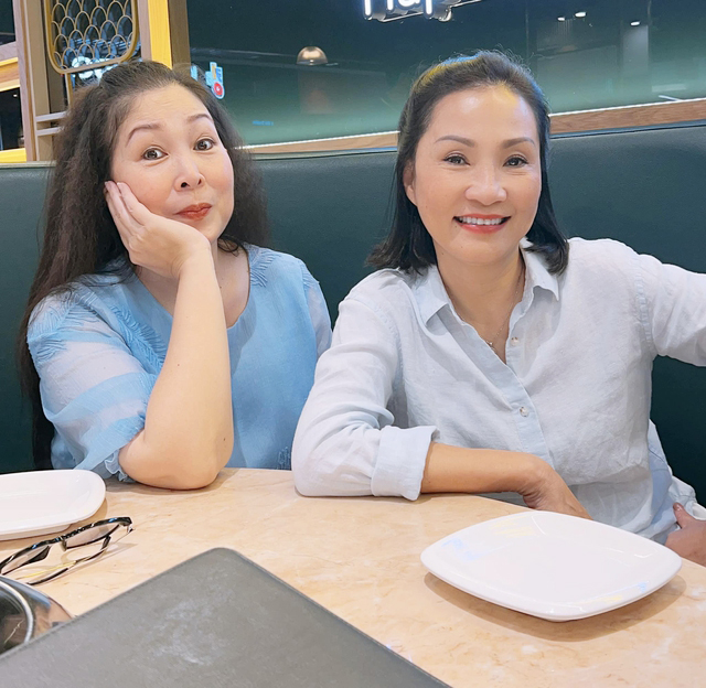 2 nữ nghệ sĩ đ&atilde; rơi nước mắt khi xem Hẹn em ng&agrave;y nhật thực - Ảnh 4.