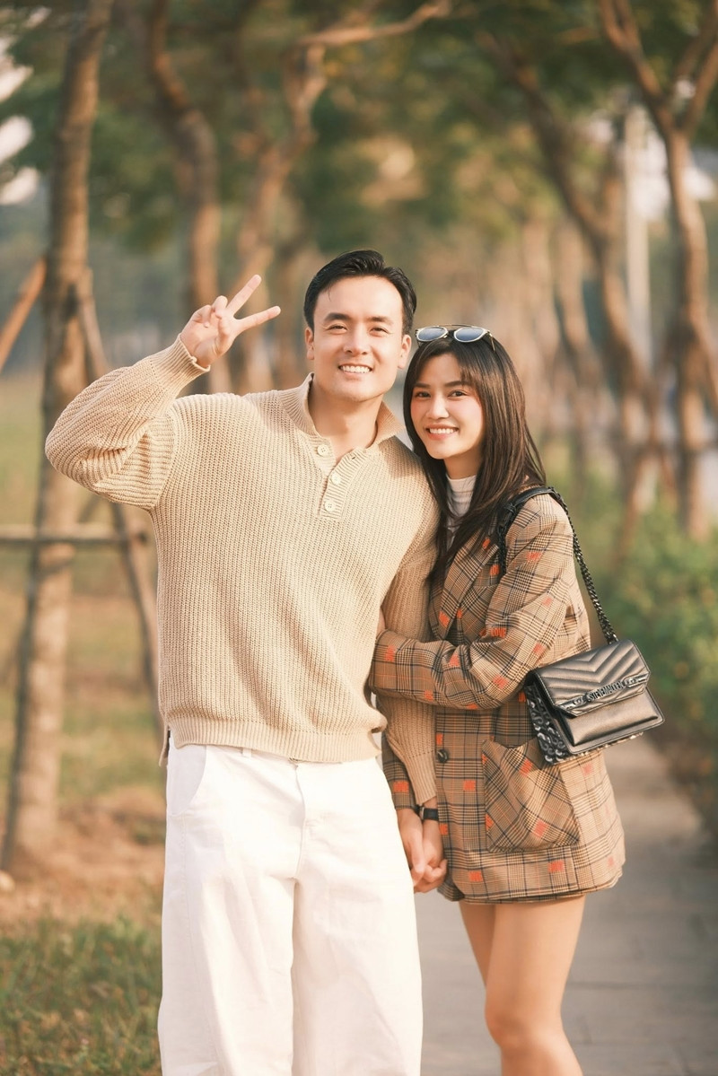 Mỹ nhân VFC: Sự nghiệp nhiều thăng trầm, hôn nhân viên mãn bên chồng điển trai - Ảnh 6.