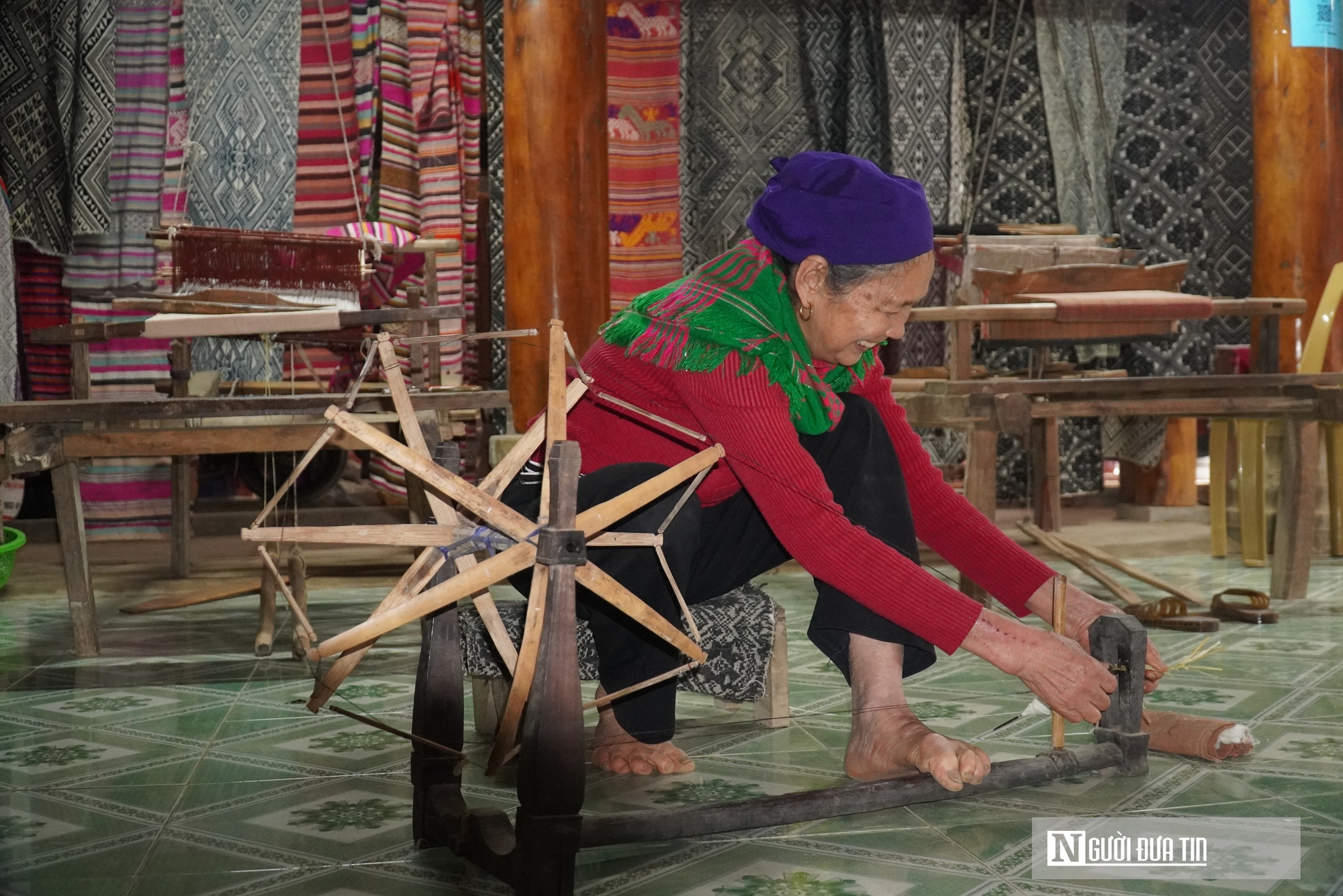 Làng dệt thổ cẩm hút khách nước ngoài ở khu du lịch Pù luông- Ảnh 3. Làng dệt thổ cẩm hút khách nước ngoài ở khu du lịch Pù luông- Ảnh 3.