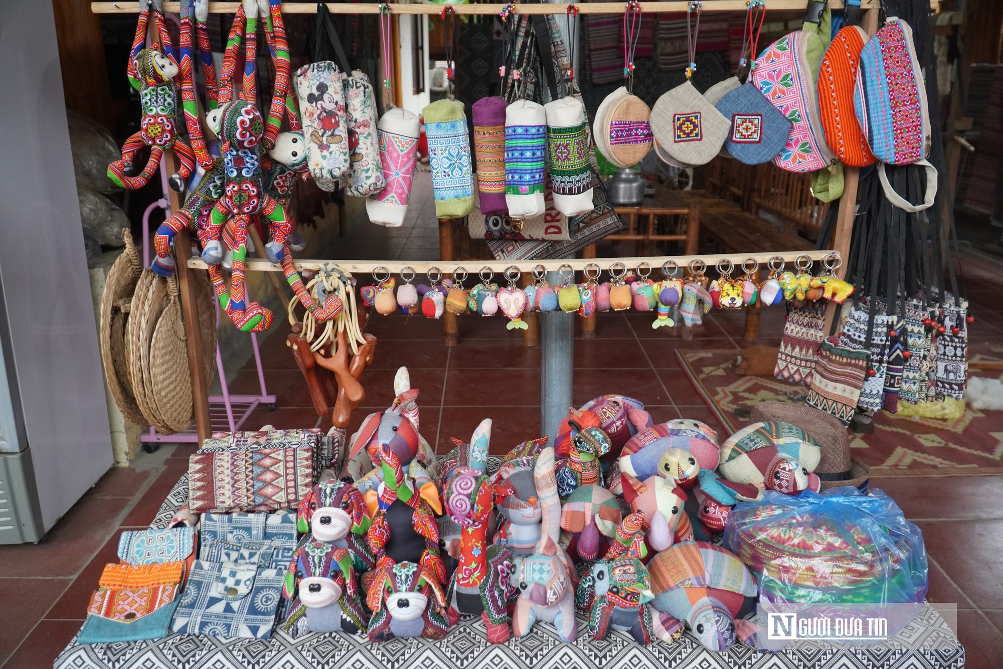 Làng dệt thổ cẩm hút khách nước ngoài ở khu du lịch Pù luông- Ảnh 6. Làng dệt thổ cẩm hút khách nước ngoài ở khu du lịch Pù luông- Ảnh 6.