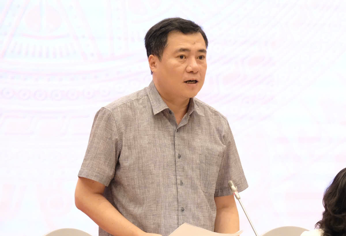 Bộ Công Thương: Đảm bảo nguồn cung xăng dầu hết tháng 4/2026 - Ảnh 1.