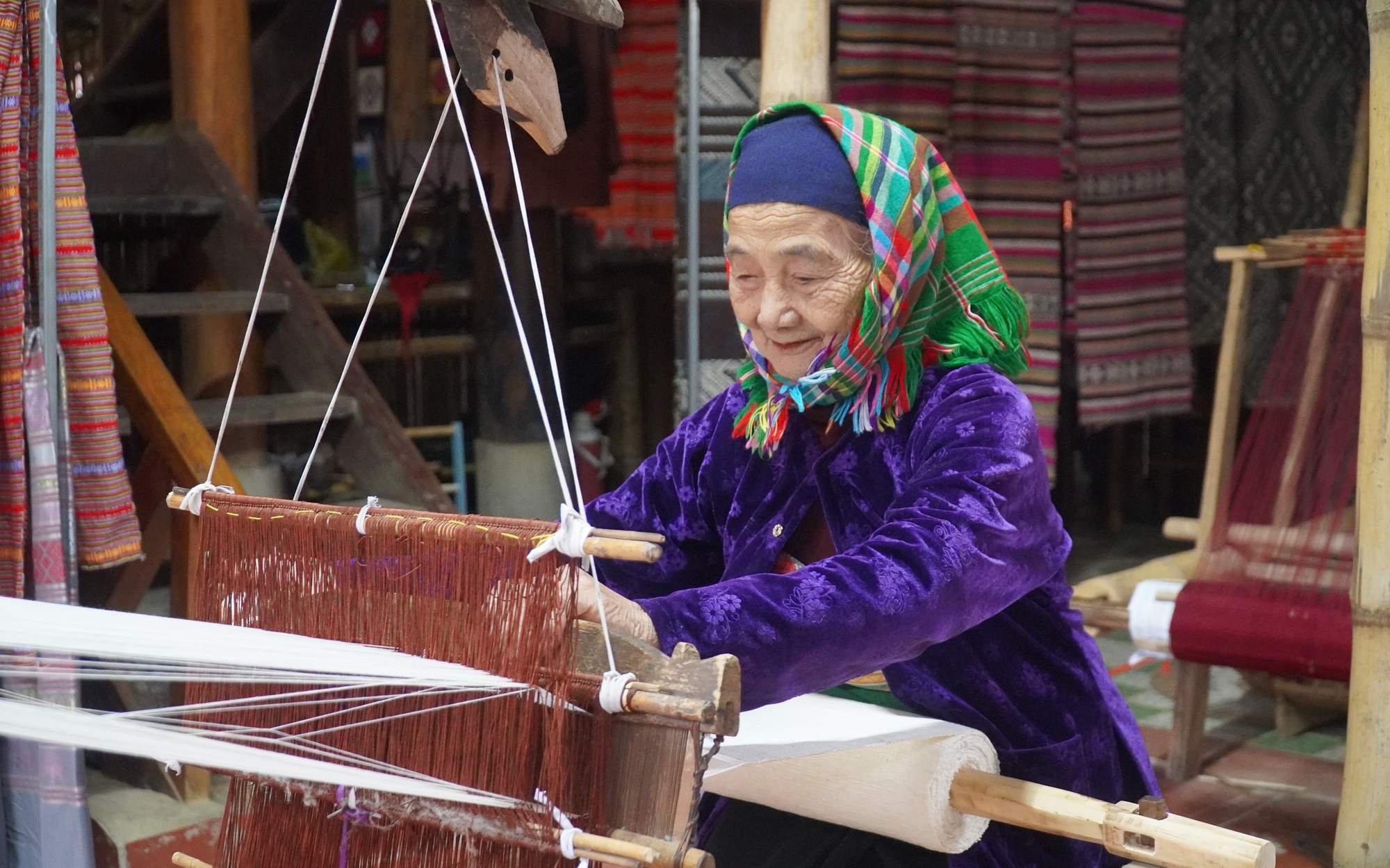 Nghề Dệt Thổ Cẩm Pù Luông: Bảo Tồn Văn Hóa Thái Giữa Núi Rừng Thanh Hóa