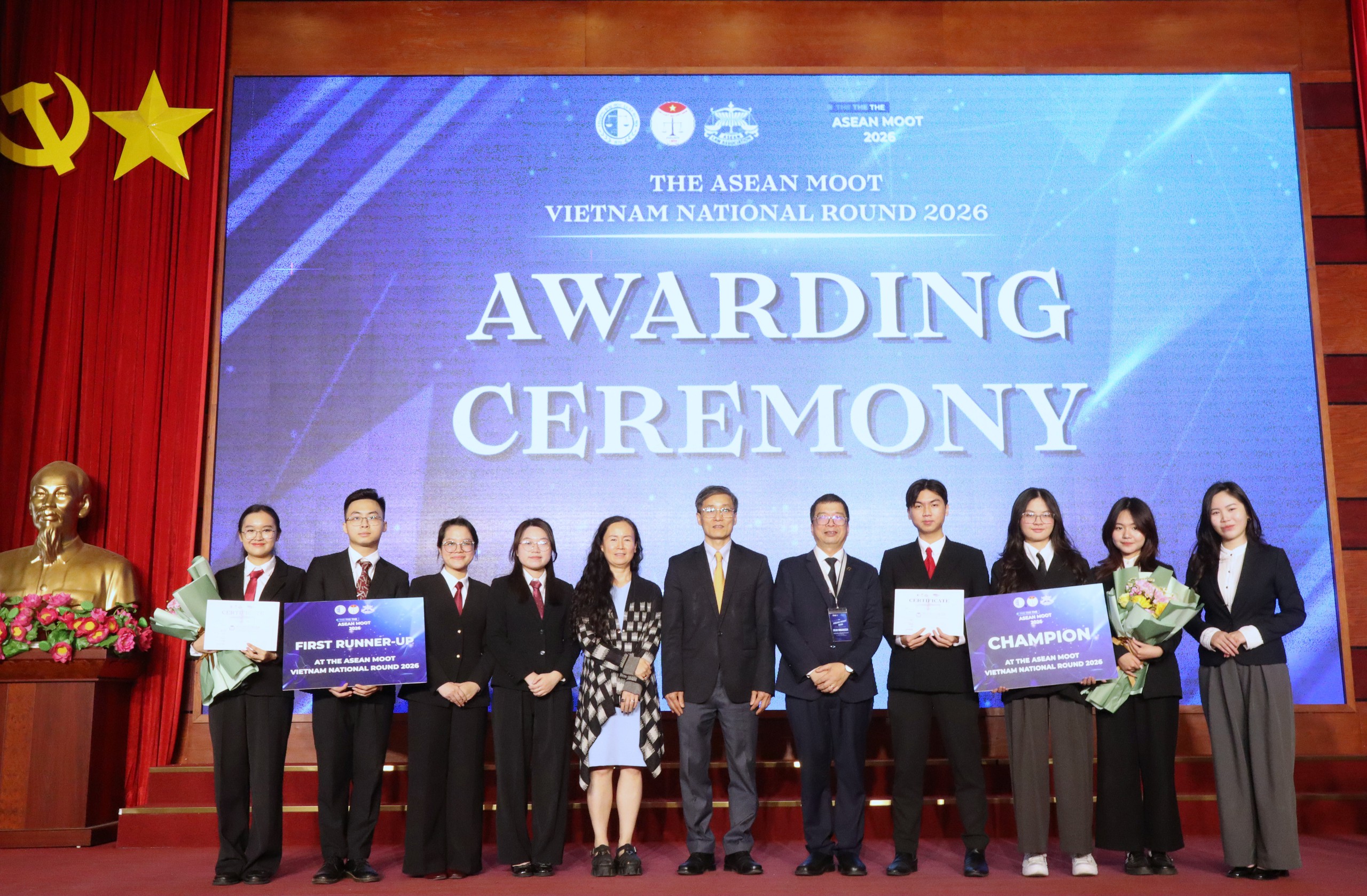 Sinh viên trường Đại học Luật Hà Nội vô địch tại cuộc thi The ASEAN Moot 2026- Ảnh 6.