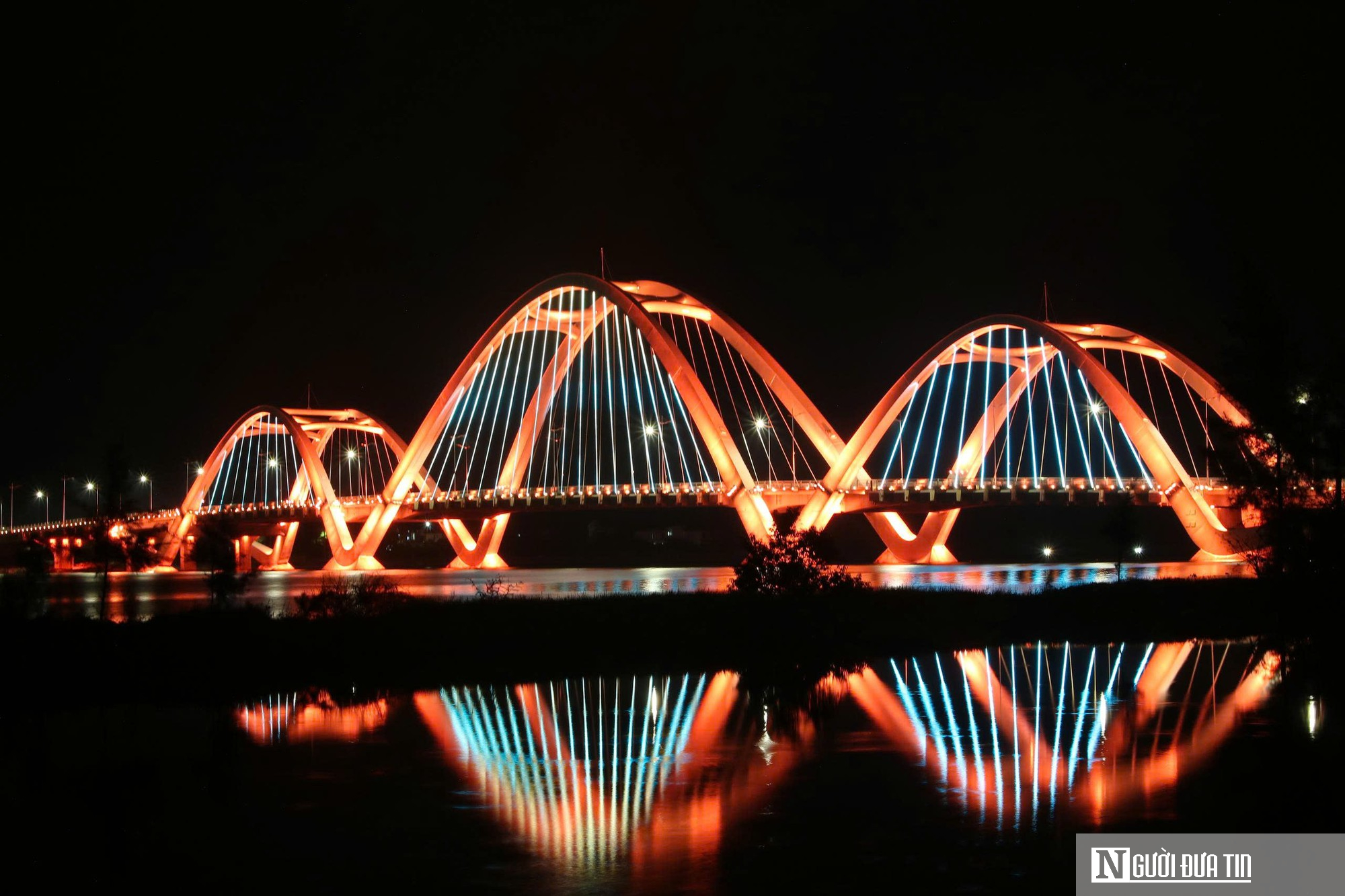 Cầu 1.300 tỷ đồng bắc qua sông Nhật Lệ hoàn thành nhưng chưa thể thông tuyến- Ảnh 5. Cầu 1.300 tỷ đồng bắc qua sông Nhật Lệ hoàn thành nhưng chưa thể thông tuyến- Ảnh 5.