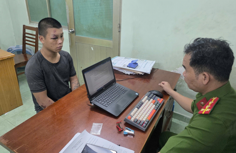 Bắt giữ kẻ đánh người gây thương tích sau va chạm xe trong ngõ nhỏ- Ảnh 1.