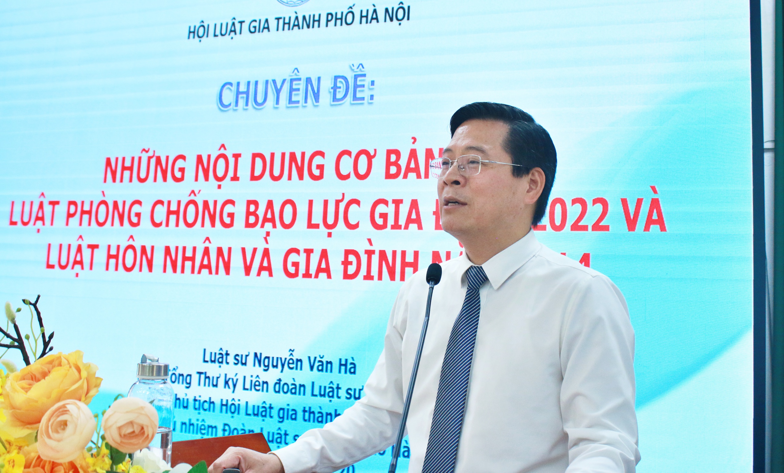 Một lần lao động công ích đủ để răn đe hành vi bạo lực gia đình - Ảnh 2.