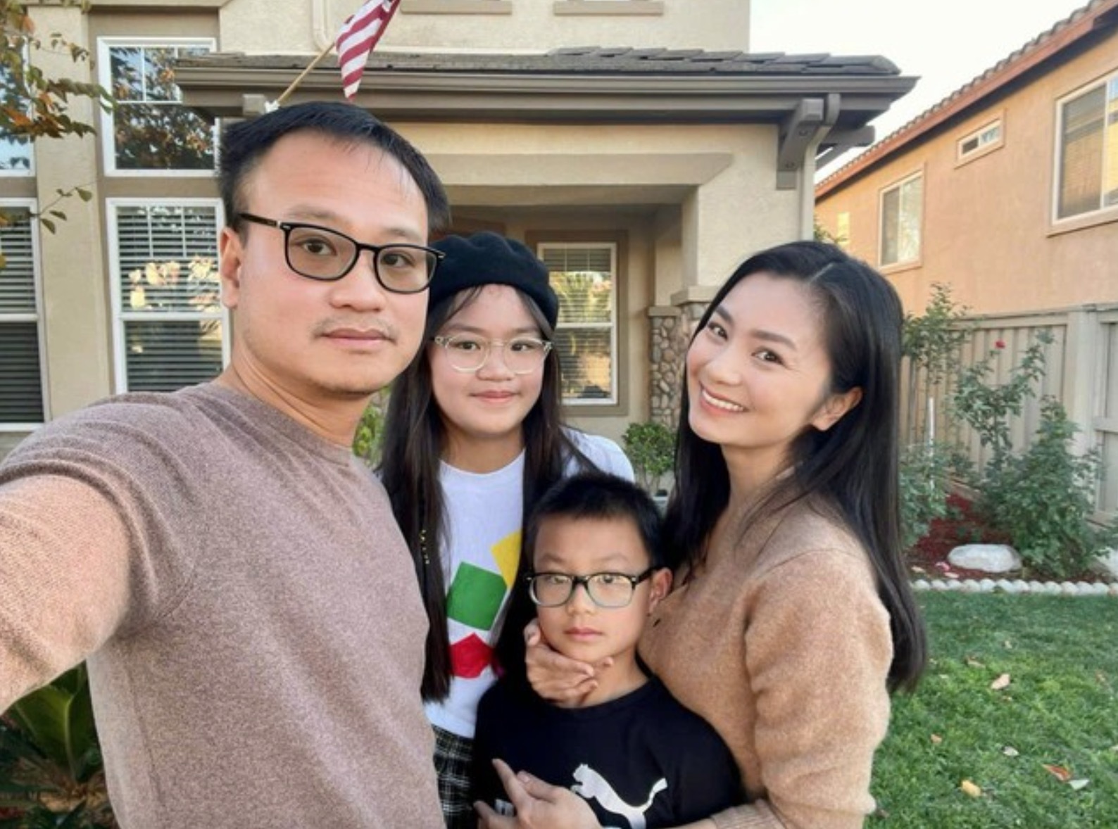 Hôn nhân viên mãn, nhan sắc trẻ đẹp ở tuổi U40 của mỹ nhân phim giờ vàng VTV  - Ảnh 10.