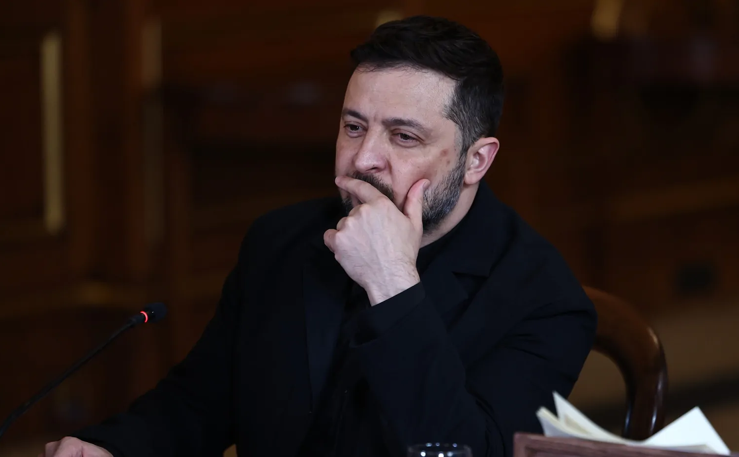 Ông Zelensky lo Ukraine bị “bỏ quên” trong bối cảnh mới - Ảnh 1.