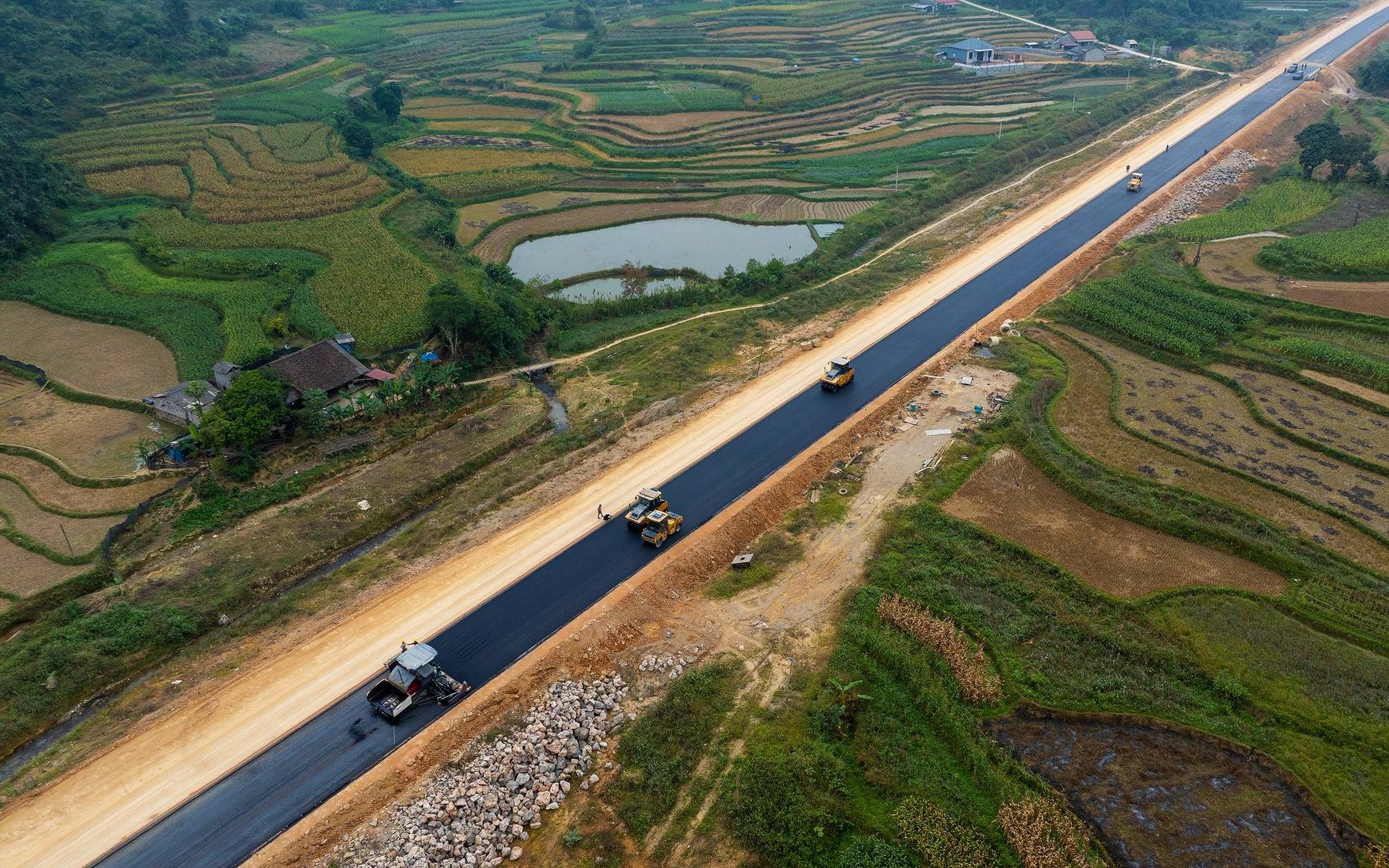 Cao tốc Đồng Đăng - Trà Lĩnh: Sai phạm nghiêm trọng trong quản lý vốn và thi công