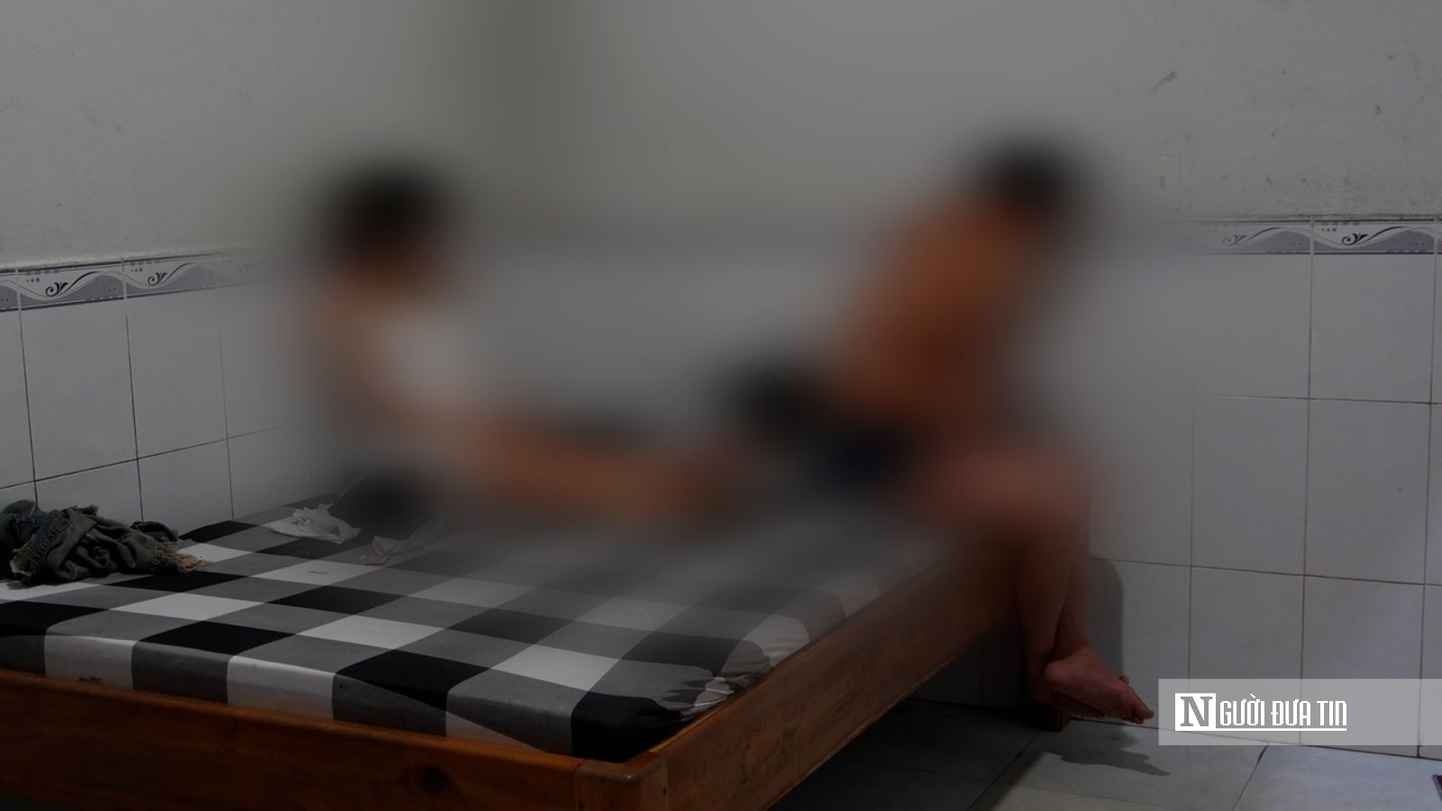 Quảng Ng&atilde;i: Tăng cường triệt ph&aacute;, mại d&acirc;m t&igrave;m c&aacute;ch "ẩn m&igrave;nh" tr&ecirc;n mạng x&atilde; hội- Ảnh 1.