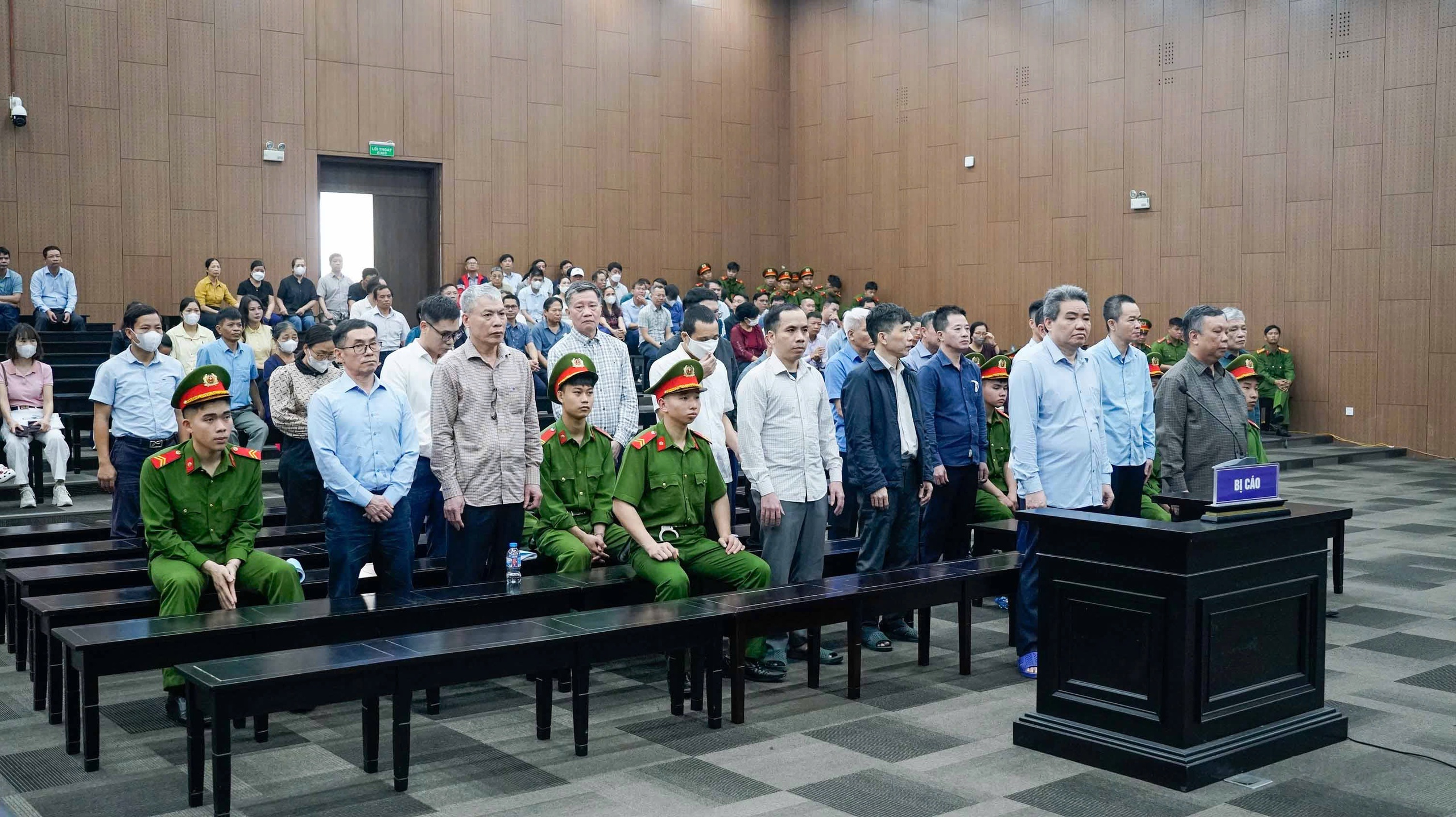 Cựu Thứ trưởng Hoàng văn Thắng lình án năm vì nhận 4,5 tỷ đồng - Ảnh 3.