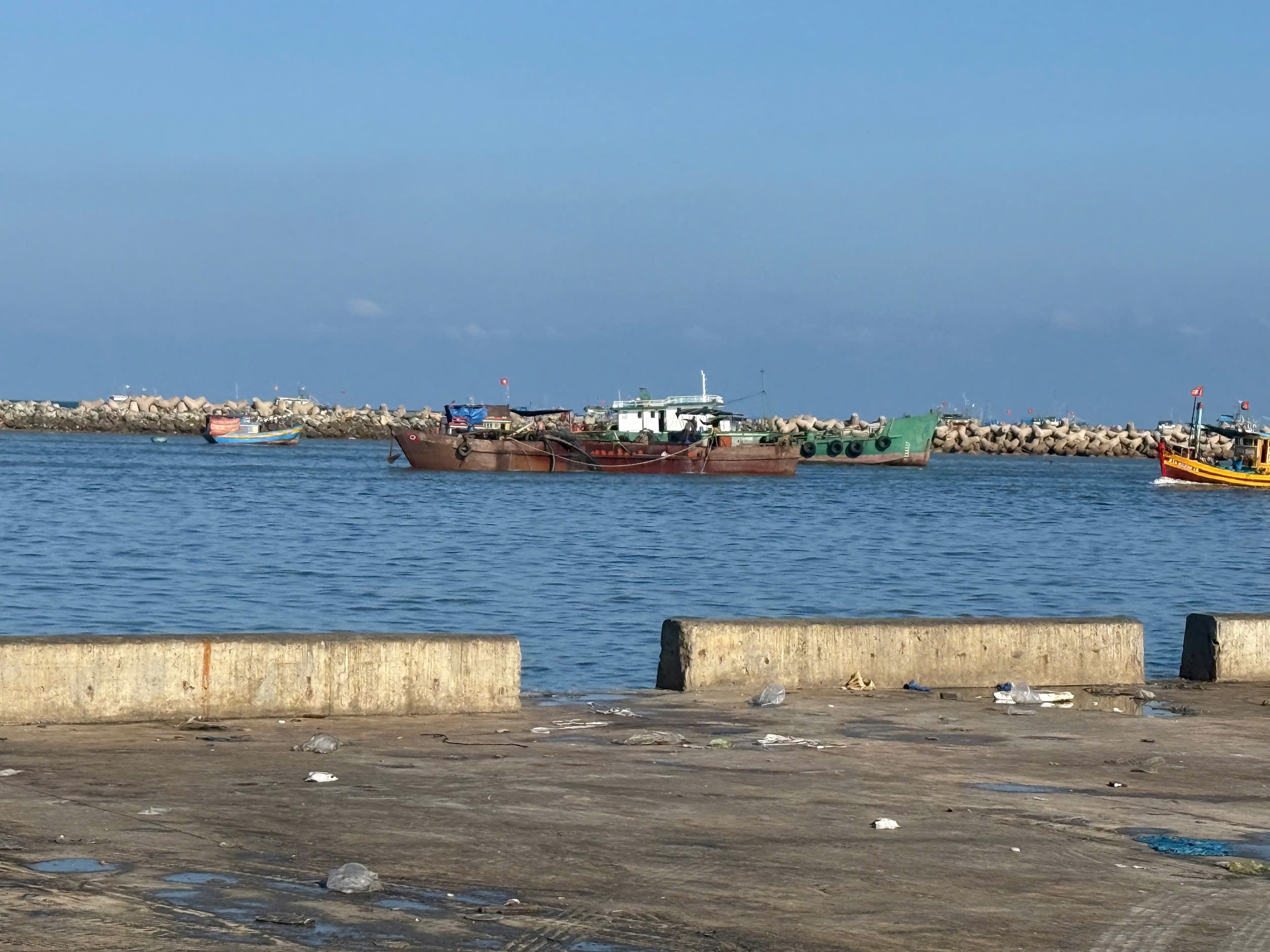 Cửa biển La Gi: “Điểm nóng” bồi lấp, nạo vét chậm tiến độ, quyết về đích giữa tháng 4 - Ảnh 4.