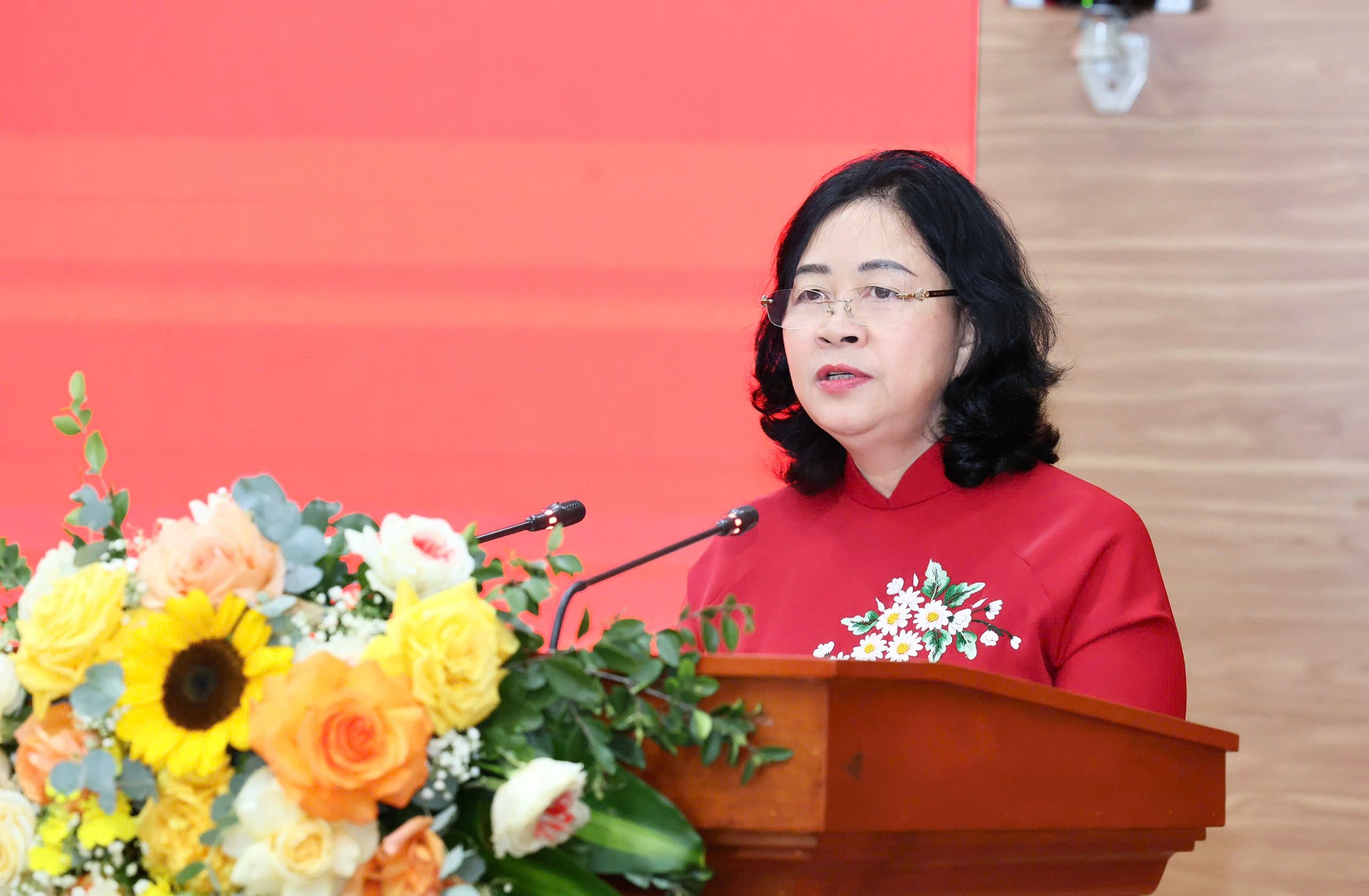 Ông Nguyễn Phi Long làm Phó Bí thư Thường trực Đảng ủy Mặt trận Tổ quốc, các đoàn thể Trung ương - Ảnh 2.