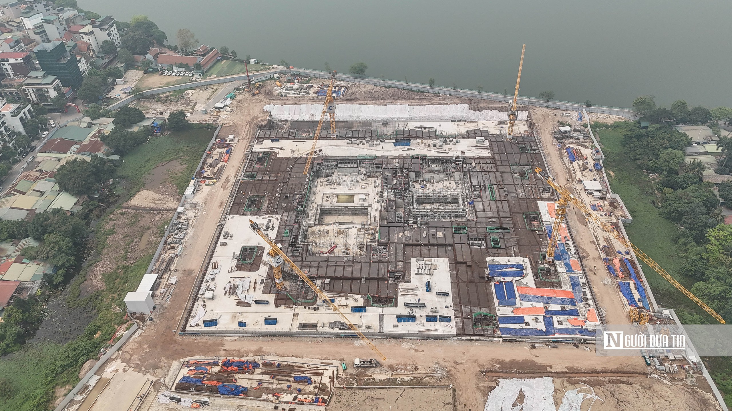 Hà Nội: Toàn cảnh đại công trường xây dựng nhà hát Opera bên cạnh hồ Tây- Ảnh 2.