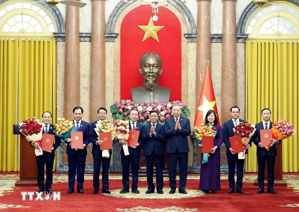 Tổng B&iacute; thư, Chủ tịch nước T&ocirc; L&acirc;m trao quyết định bổ nhiệm c&aacute;c th&agrave;nh vi&ecirc;n Ch&iacute;nh phủ - Ảnh 3.