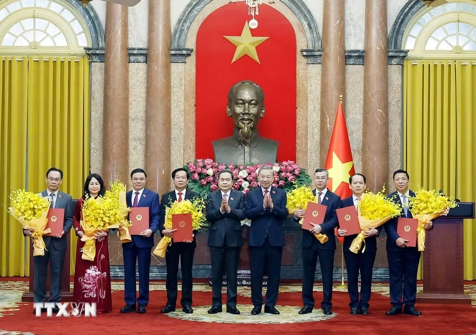 Tổng B&iacute; thư, Chủ tịch nước T&ocirc; L&acirc;m trao quyết định bổ nhiệm c&aacute;c th&agrave;nh vi&ecirc;n Ch&iacute;nh phủ - Ảnh 4.