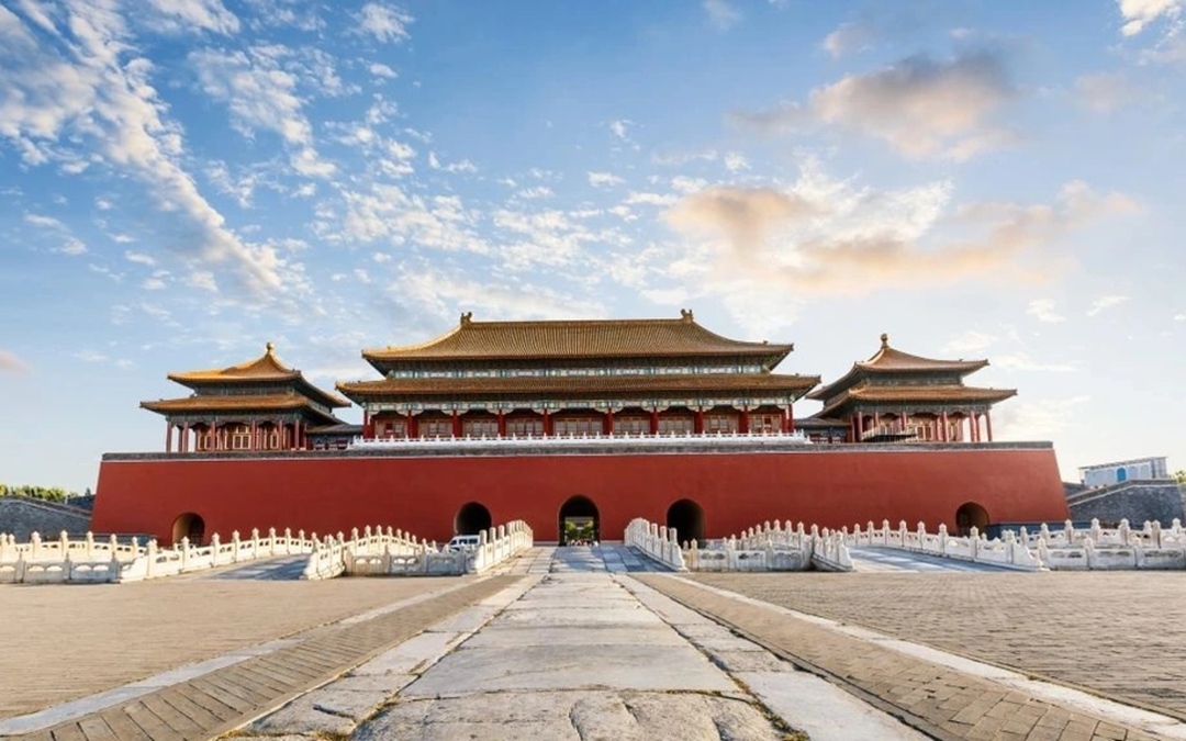 Cứ mỗi đ&ecirc;m ở Tử Cấm Th&agrave;nh, quạ k&eacute;o đến k&iacute;n trời, b&iacute; mật rợn người ph&iacute;a sau khiến ai cũng t&ograve; m&ograve; - Ảnh 6.