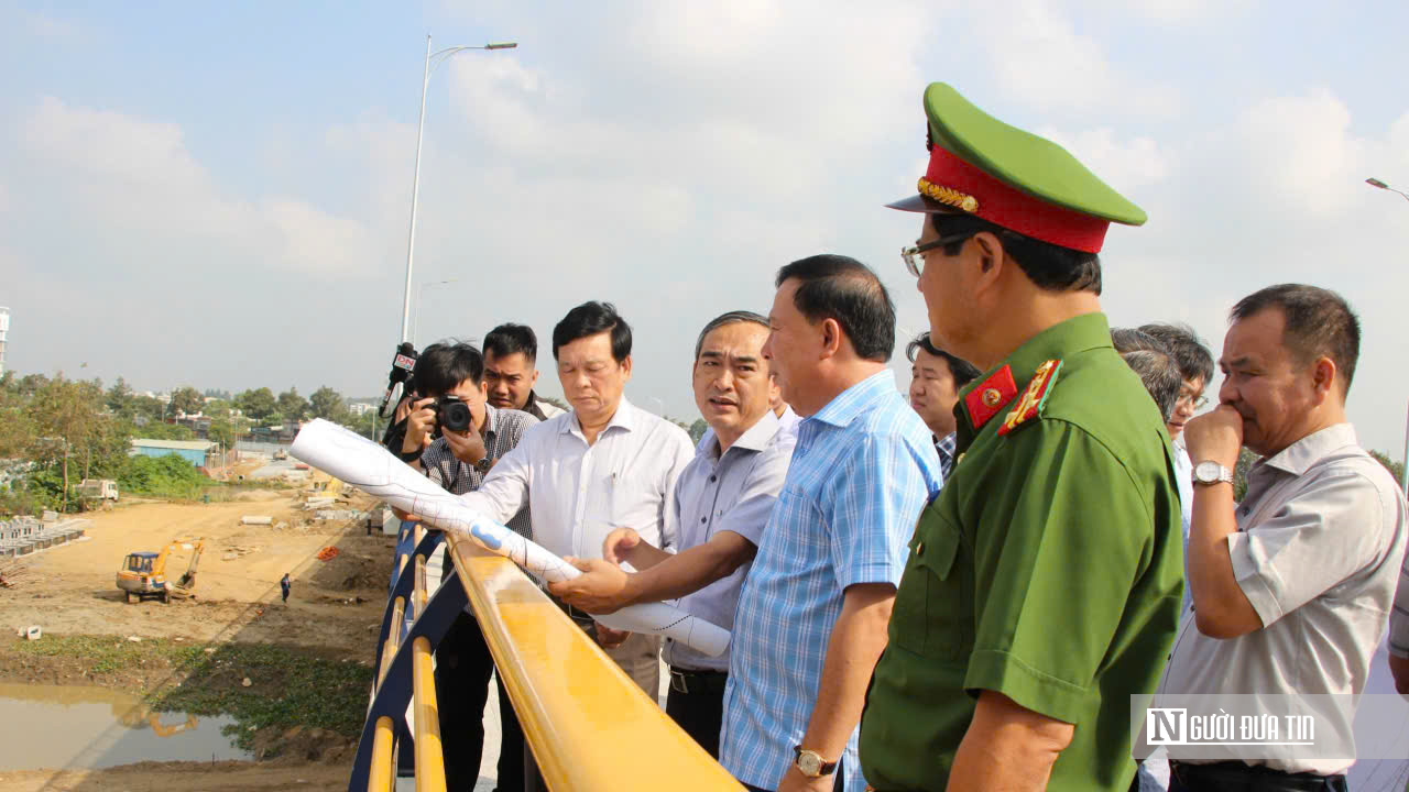 Chủ tịch tỉnh Đồng Nai thúc tiến độ loạt dự án trọng điểm - Ảnh 1.