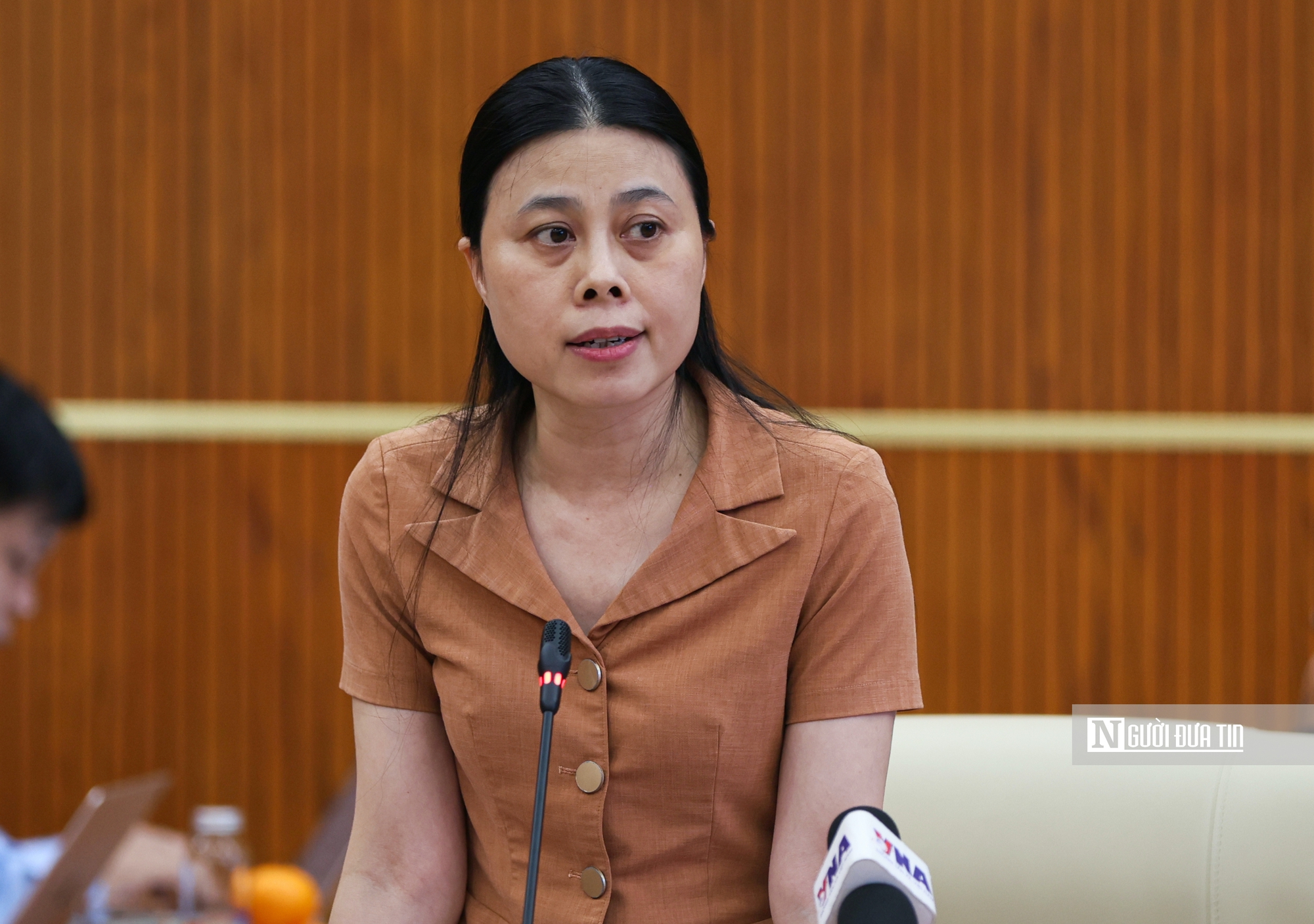 Việt Nam cần tăng trưởng trên 10% các quý còn lại để đạt mục tiêu cả năm - Ảnh 1.