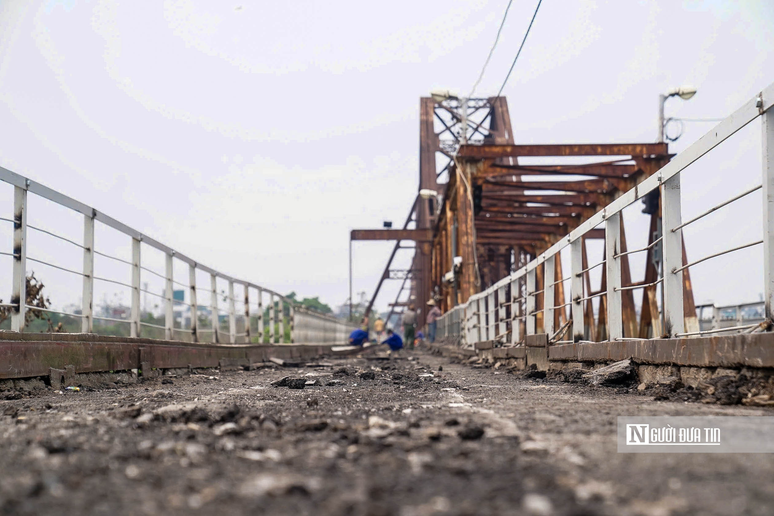 Cận cảnh sửa chửa cầu Long Biên - Ảnh 7.