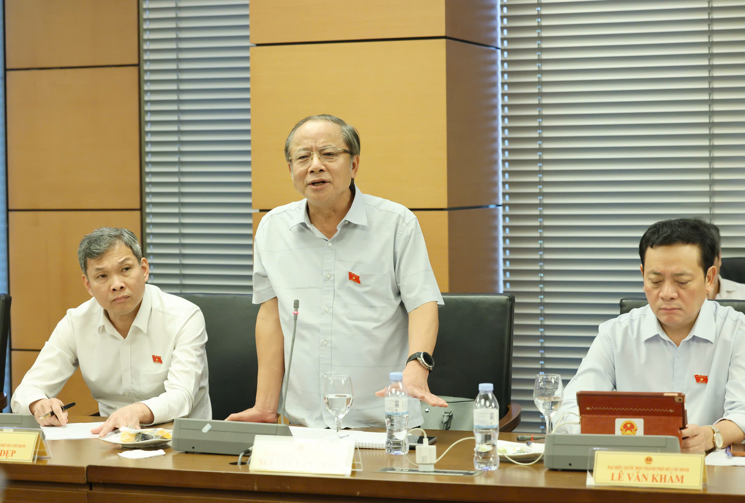 ĐBQH: Dự án chỉ cần chậm 1 năm là mất hàng tỷ USD, lãng phí vô cùng lớn- Ảnh 1.