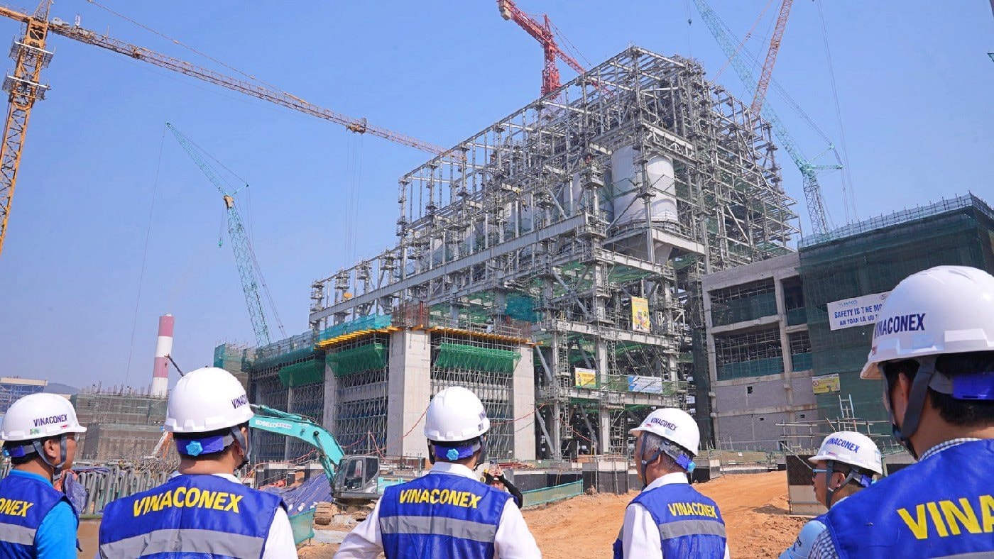 Xây lắp giữ nhịp, tài chính và bất động sản kéo lợi nhuận Vinaconex đi lên- Ảnh 1.
