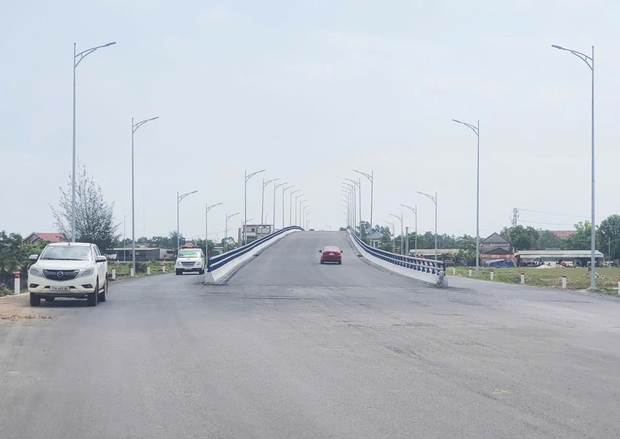 Gỡ “nút thắt” cuối cùng, dự án đường 447 tỷ phấn đấu về đích đúng hẹn- Ảnh 1.